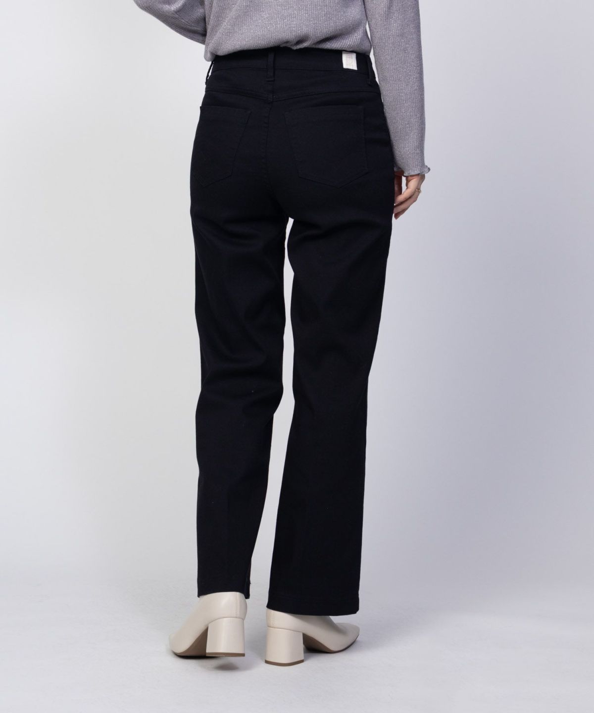 C17 ラシックワイドパンツ レディース