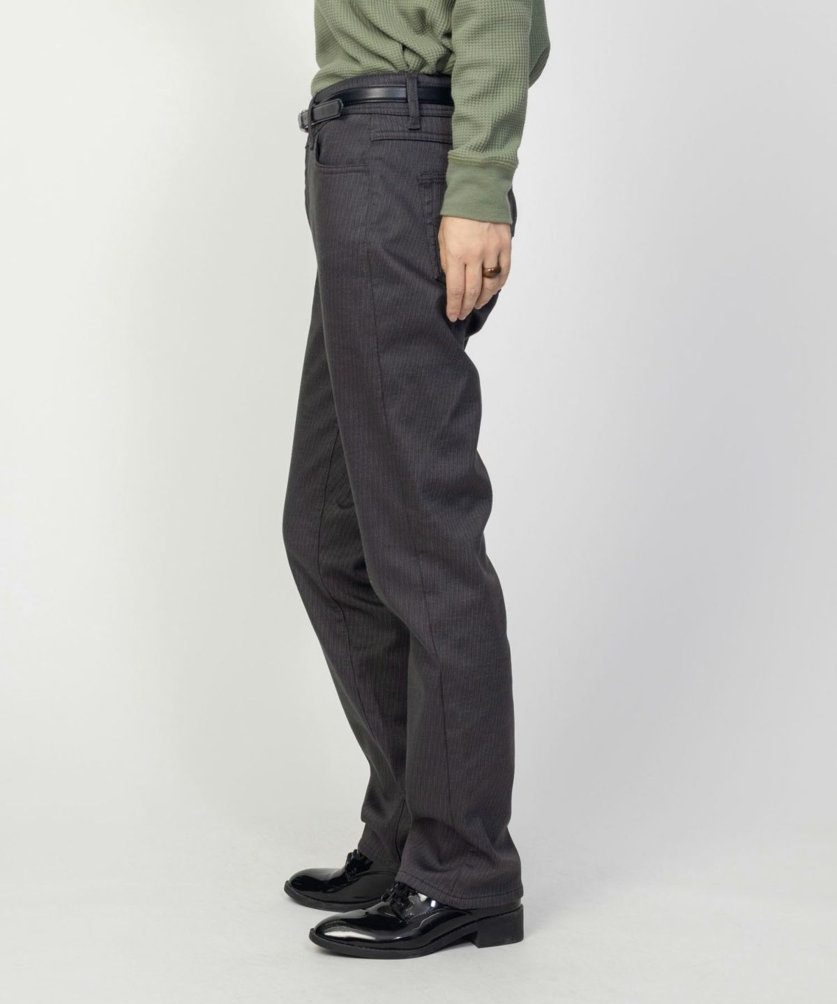 EDWIN インターナショナルベーシック BODY FIRE ゆったりストレート デニムパンツ レディース