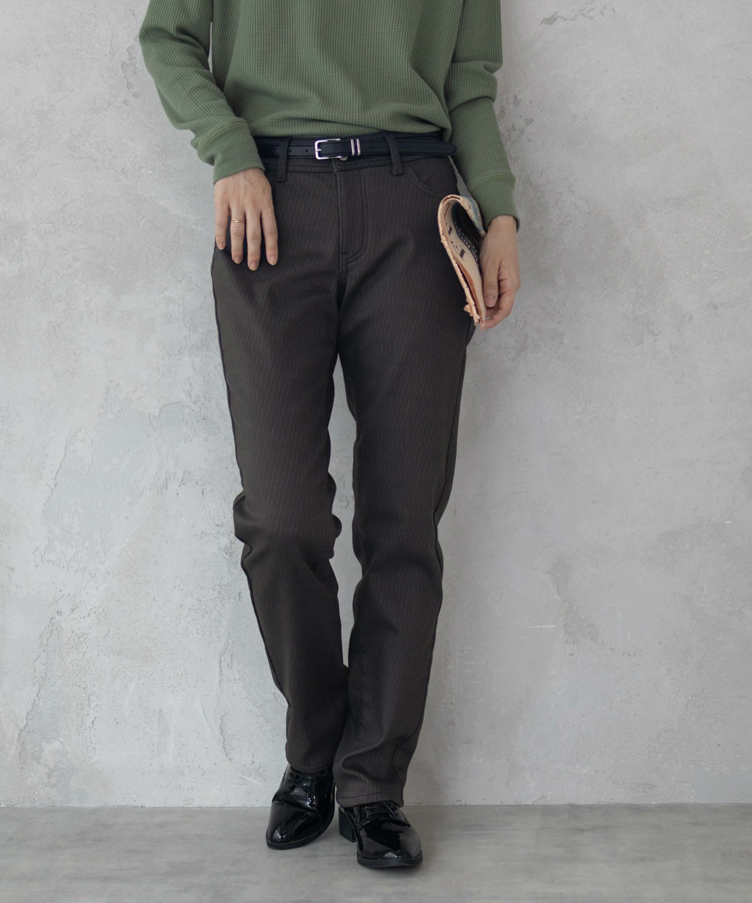 EDWIN インターナショナルベーシック BODY FIRE ゆったりストレート デニムパンツ レディース