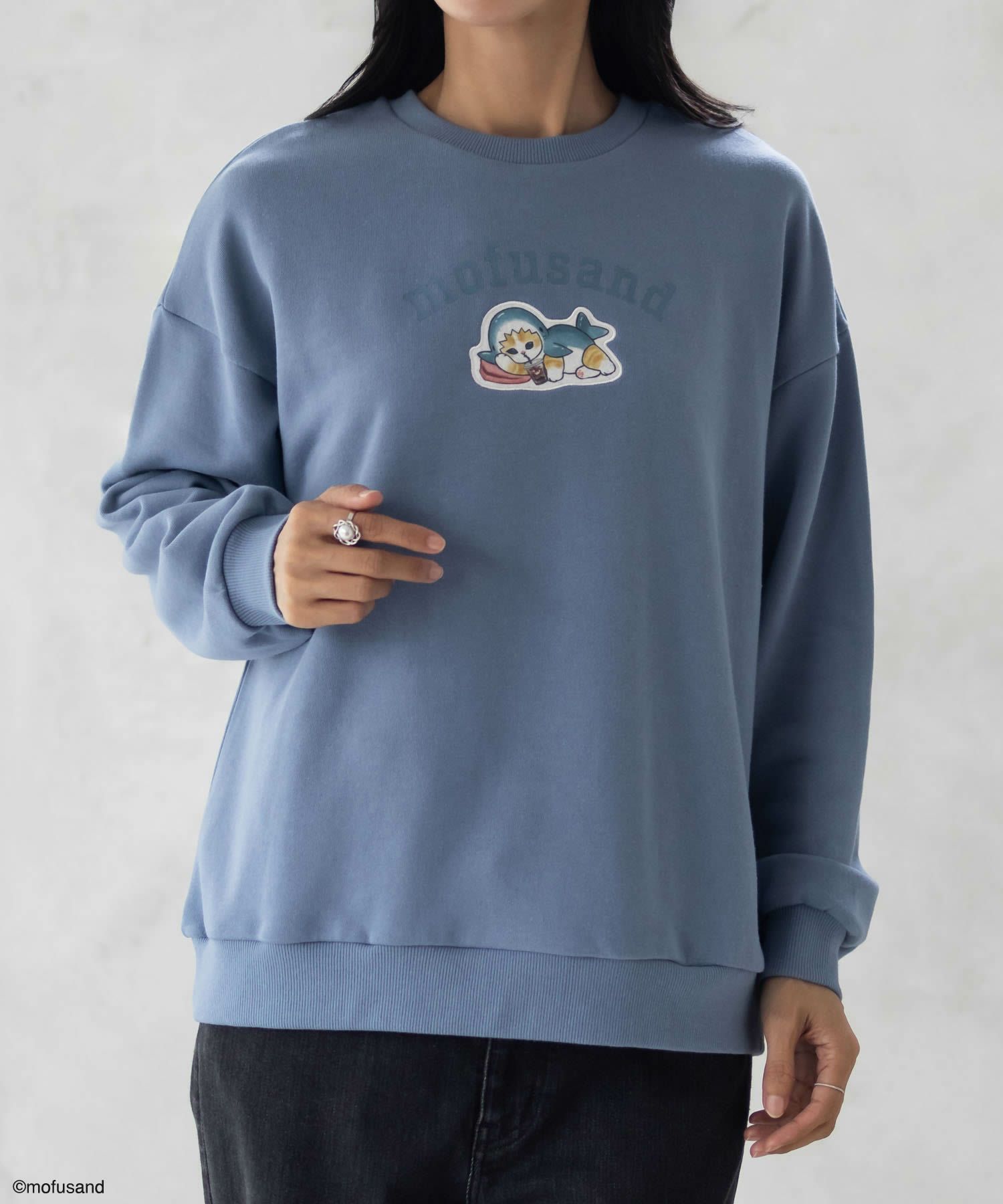 mofusand サメにゃんプリントトレーナー レディース商品サムネイル-2