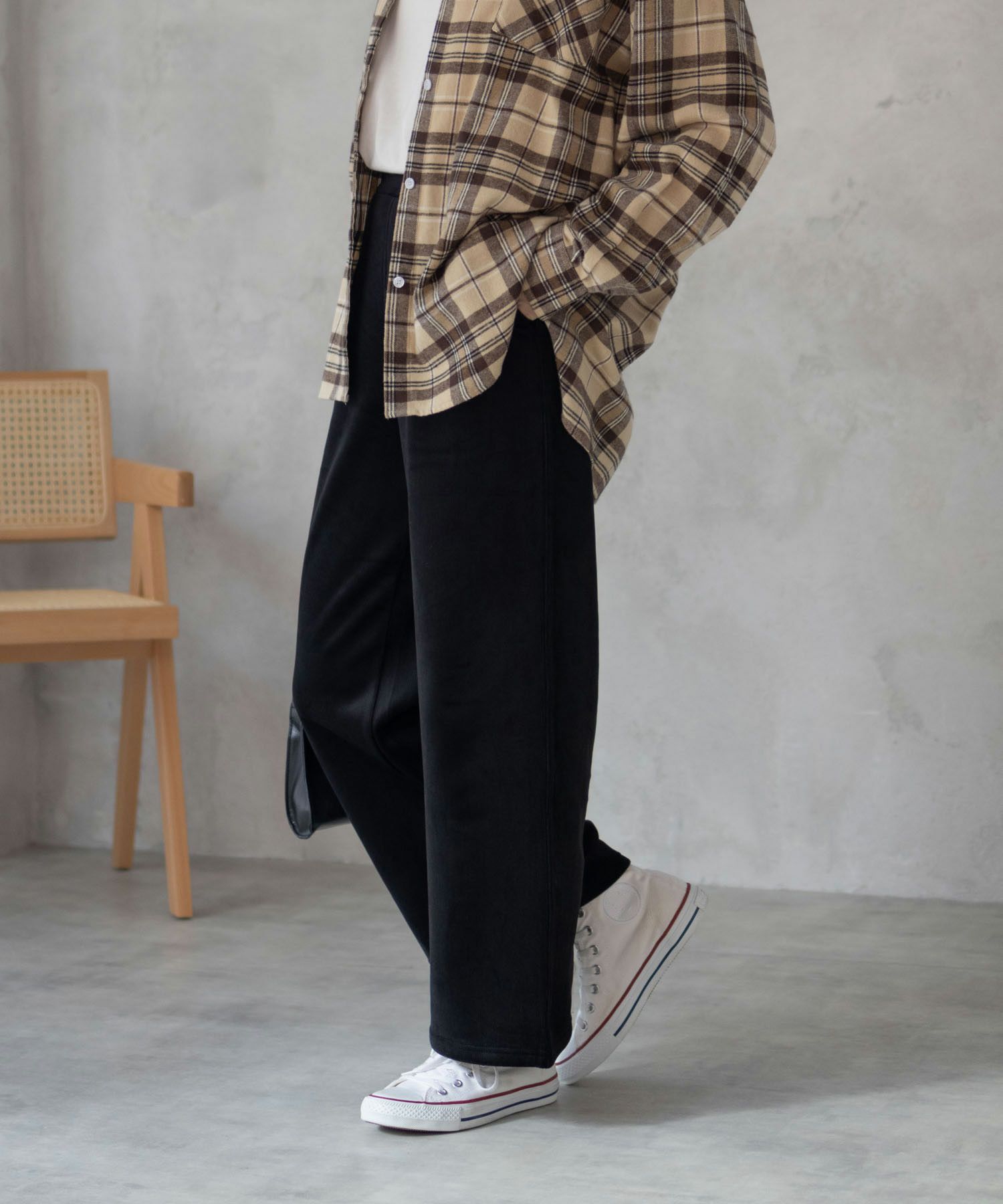 nAvy 温℃裏ベロアワイドパンツ レディース