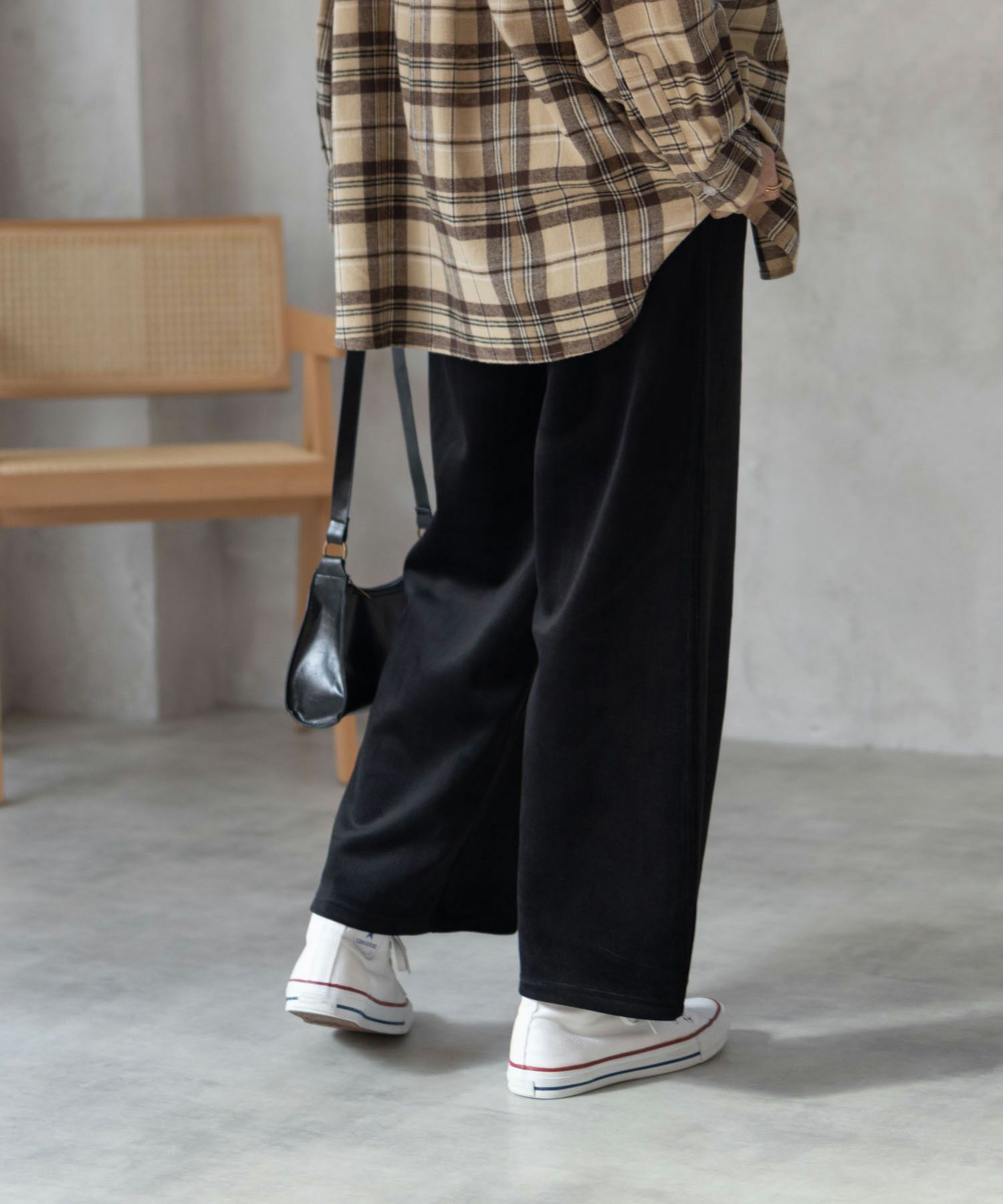 nAvy 温℃裏ベロアワイドパンツ レディース