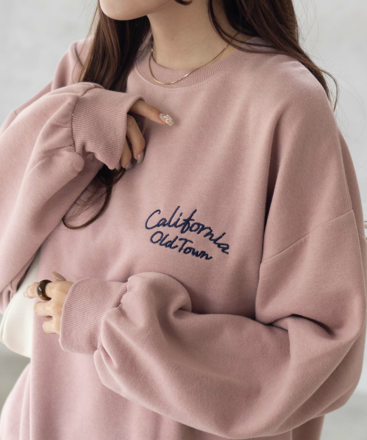 UNDERWRAPS ビッグロゴ刺繍トレーナー レディース