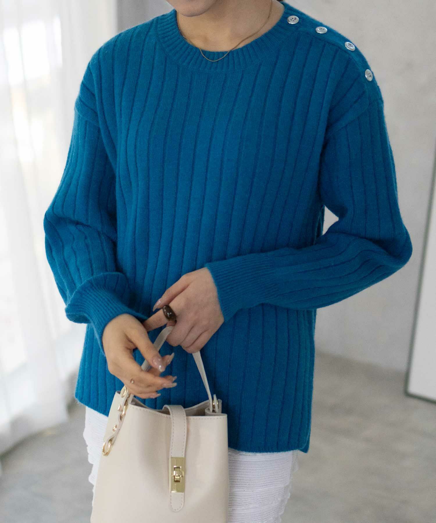 [さらに50%OFF]nAvy  もちり もちもち 洗えるニット 肩ボタンクルーネック レディース商品サムネイル-24