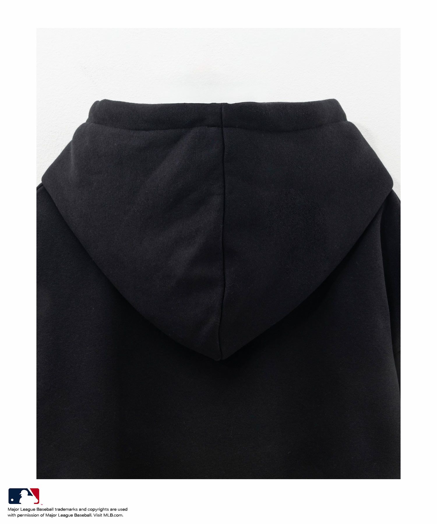 MLB  裏起毛スウェットプルオーバーパーカー メンズ商品画像-9