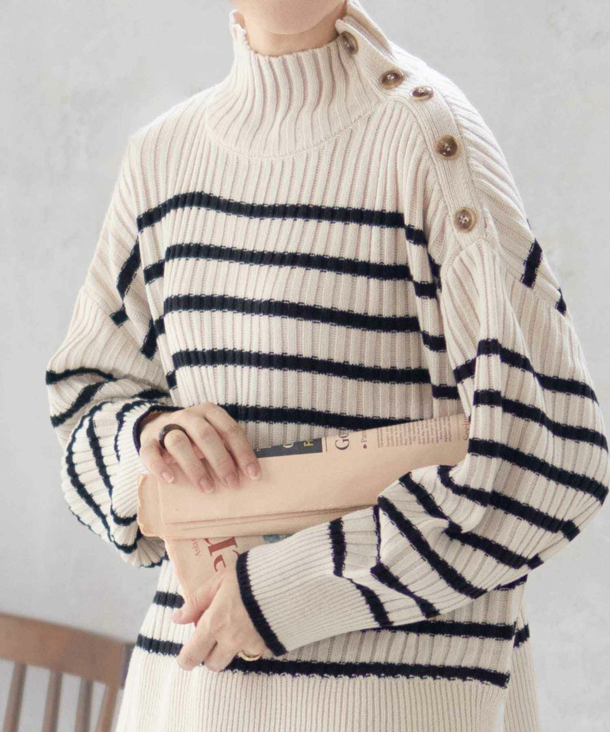 nAvy 肩ボタンフェイクレイヤードハイネック レディース