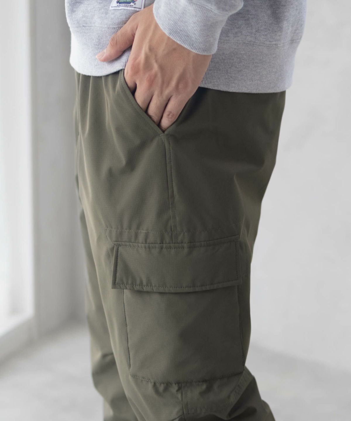 NAVY 温℃ 3M（TM）中綿カーゴパンツ メンズ