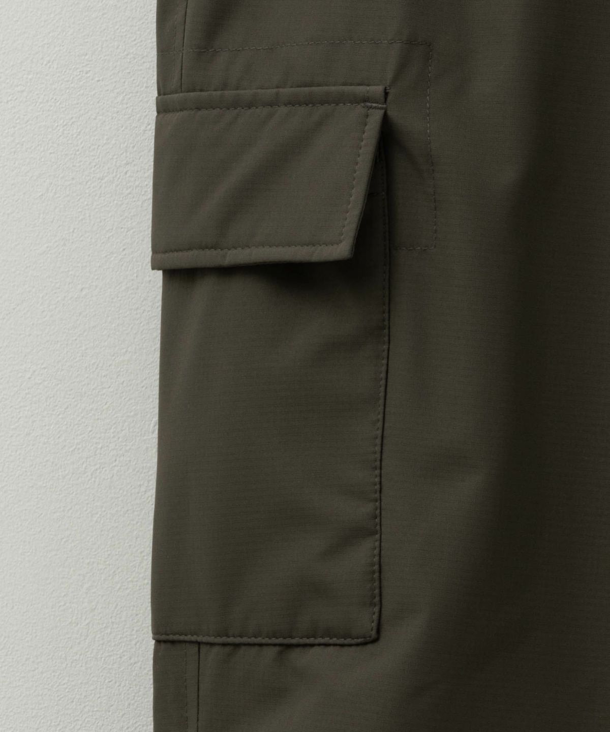 NAVY 温℃ 3M（TM）中綿カーゴパンツ メンズ