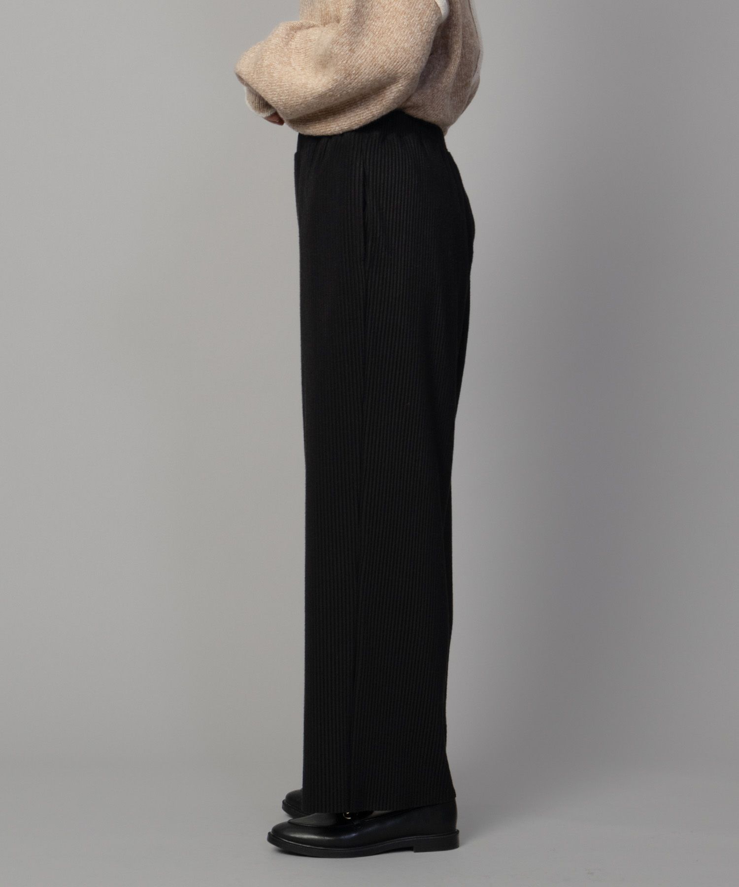 Howdy Marie プリーツワイドパンツ レディース