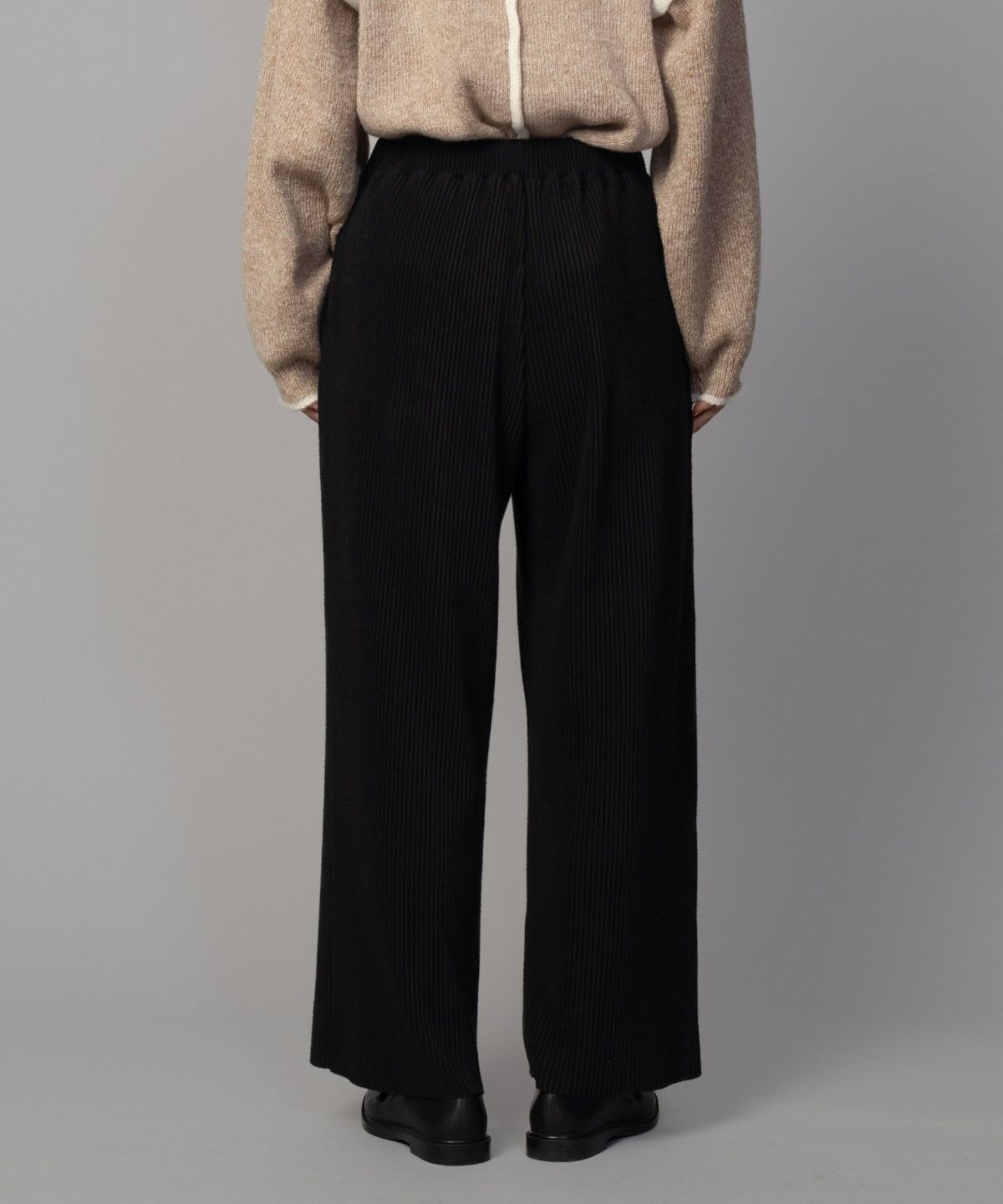 Howdy Marie プリーツワイドパンツ レディース