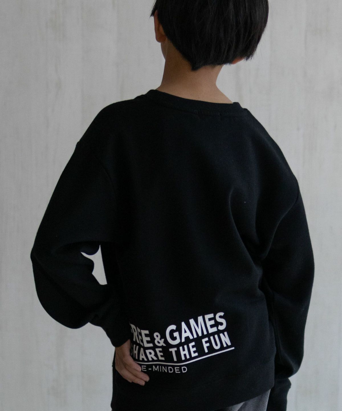 T-GRAPHICS プリントトレーナー キッズ