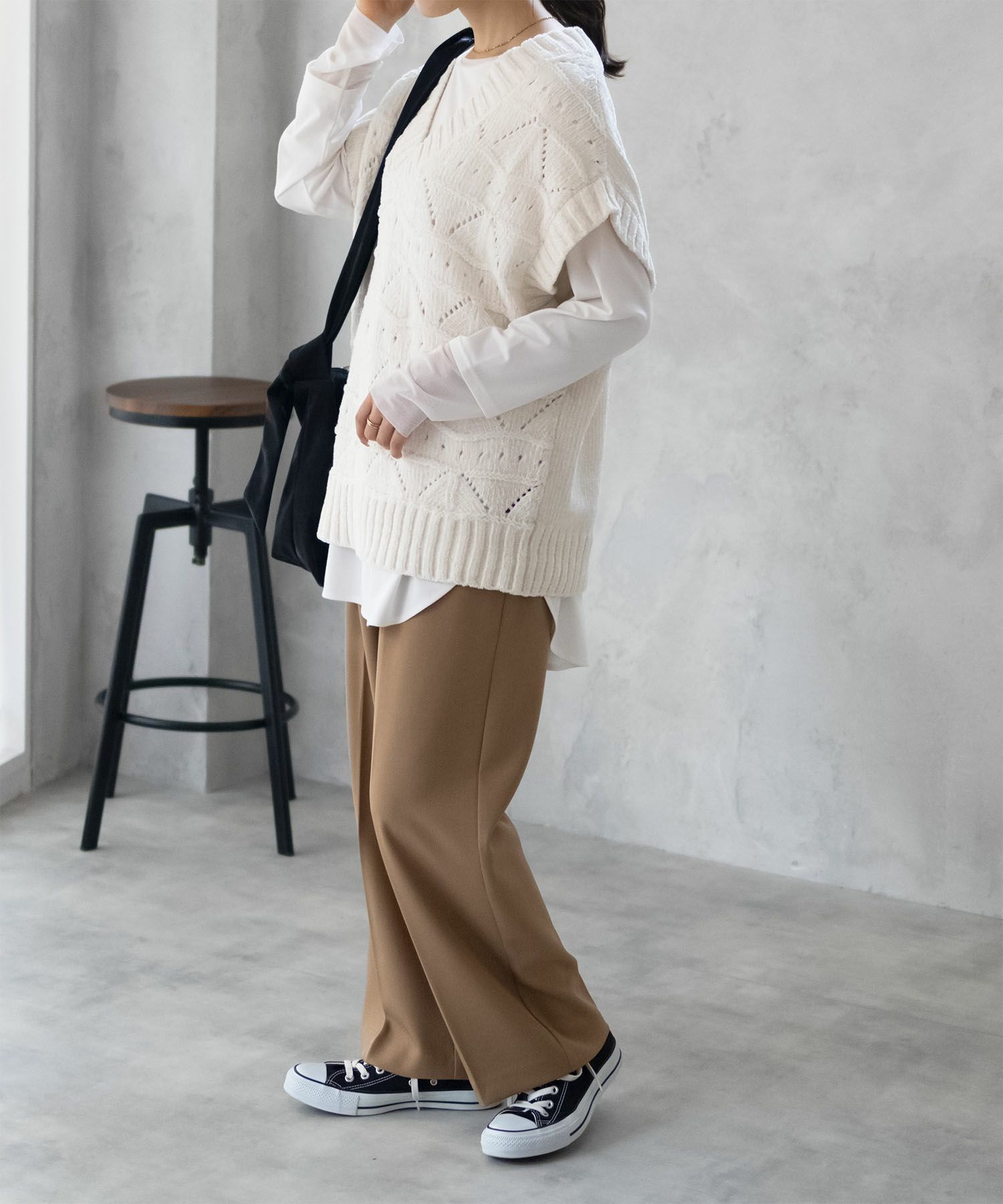 [さらに50%OFF]HusHusH  モールVネックニットベスト レディース商品画像-3