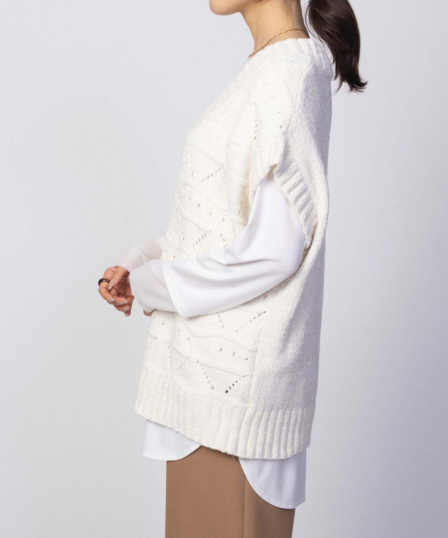 [さらに50%OFF]HusHusH  モールVネックニットベスト レディース商品画像-14