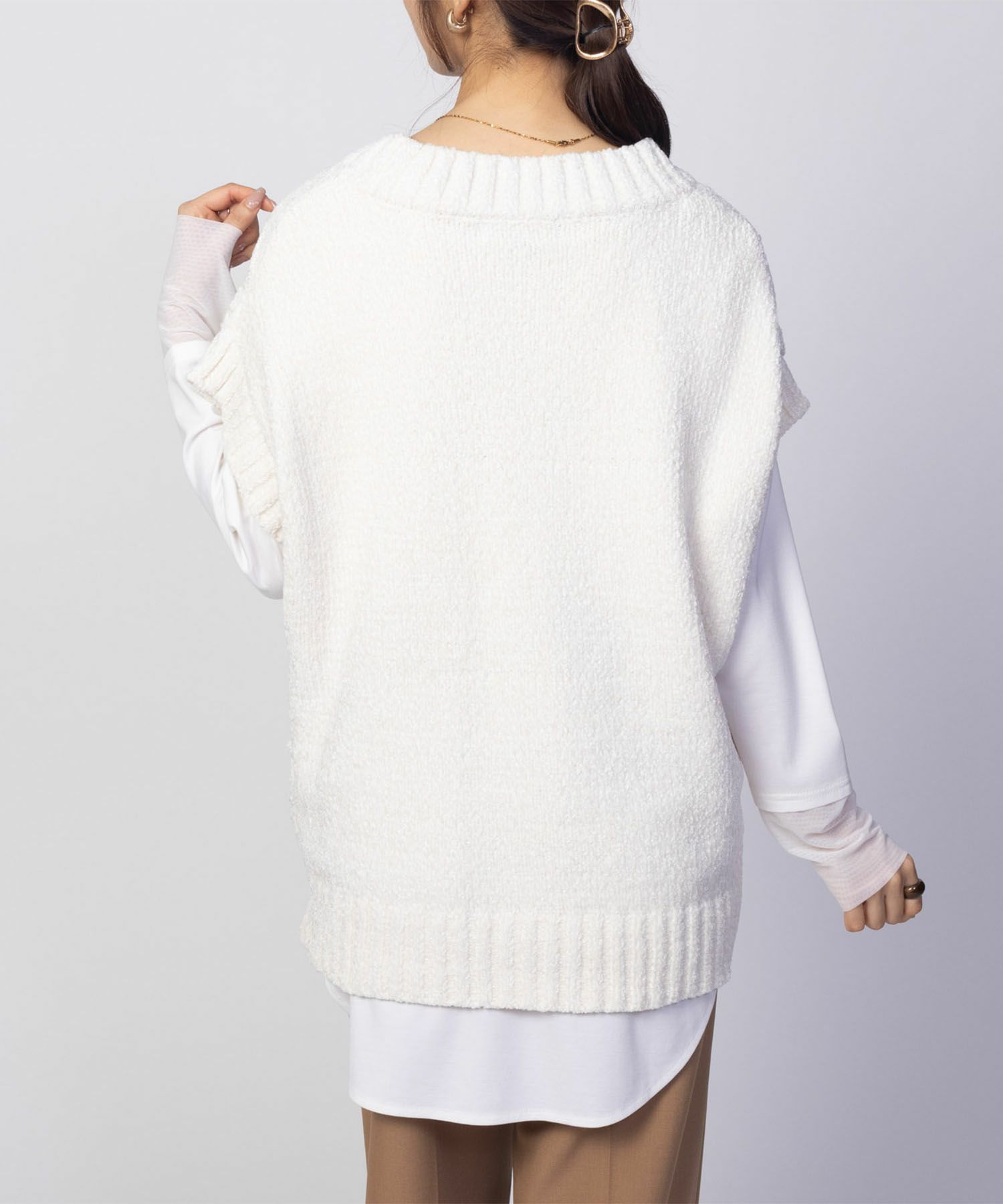 [さらに50%OFF]HusHusH  モールVネックニットベスト レディース商品画像-15