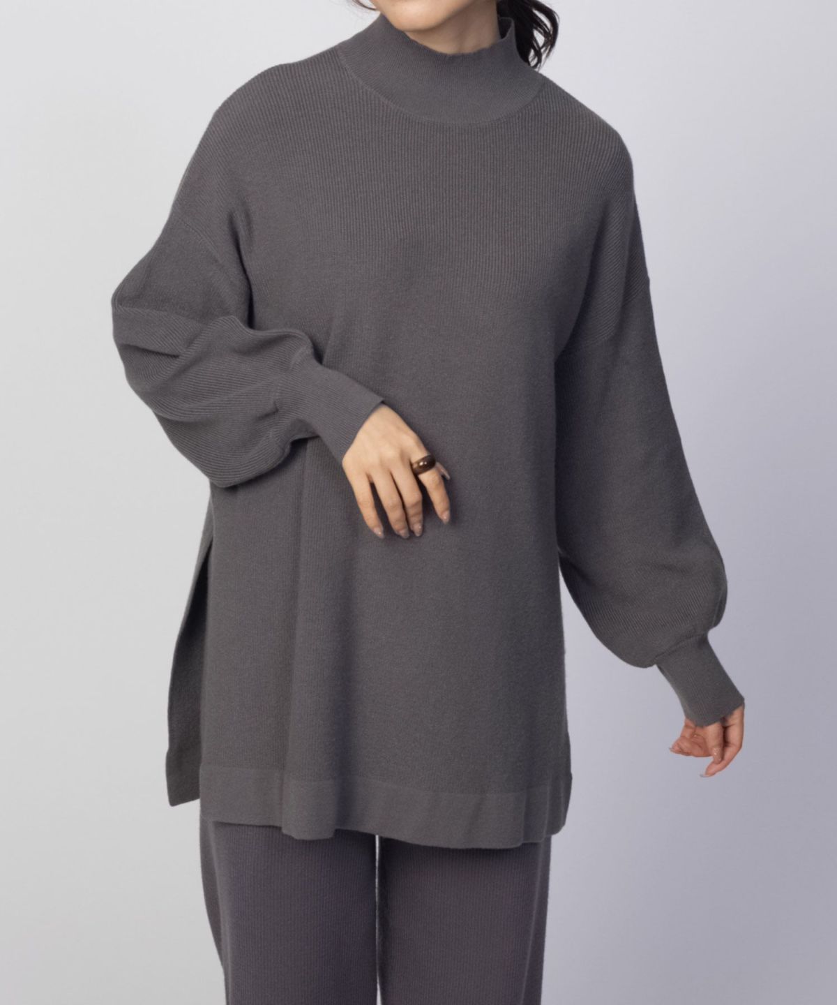 HusHusH リブハイネックプルオーバー レディース