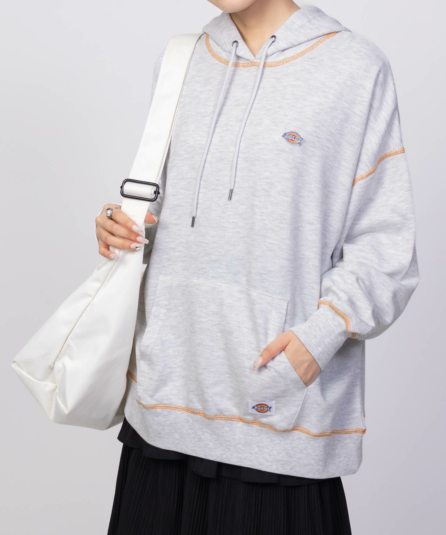 Dickies 裏毛ワッペンパーカー レディース商品画像-2