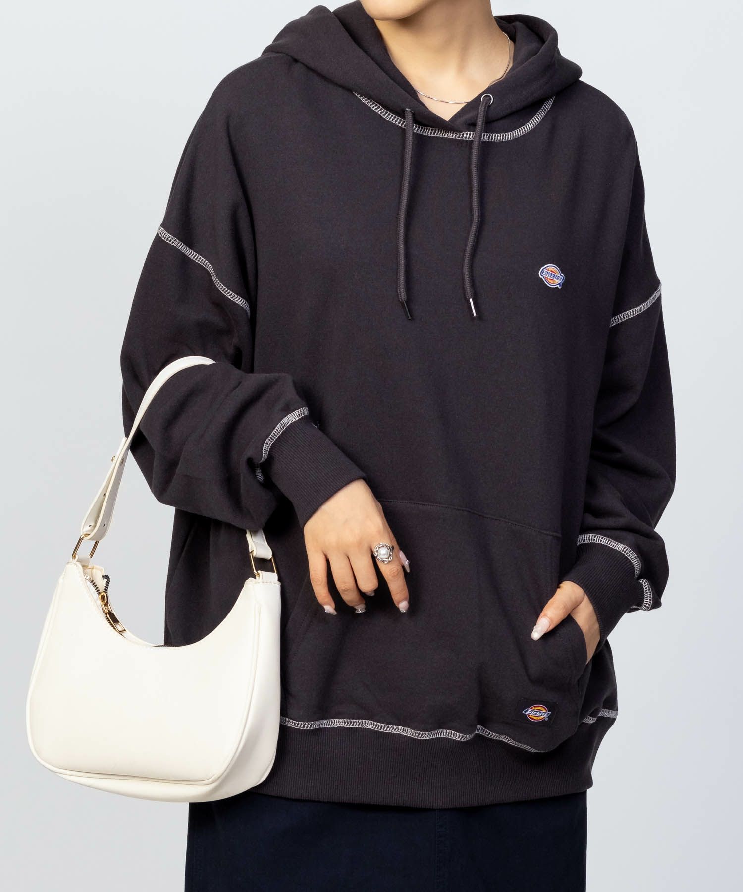 Dickies 裏毛ワッペンパーカー レディース商品画像-3