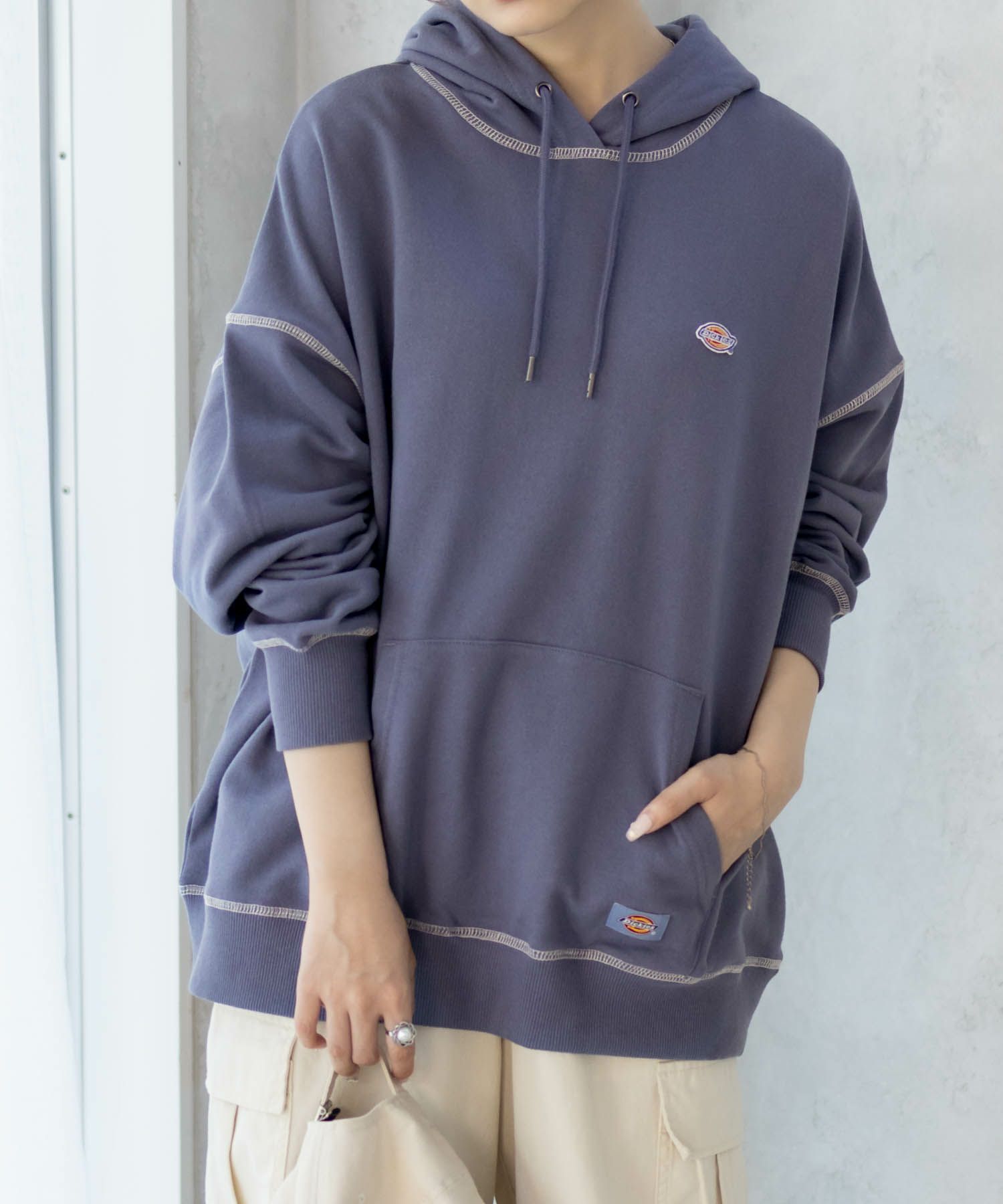 Dickies  裏毛ワッペンパーカー レディース商品画像-12