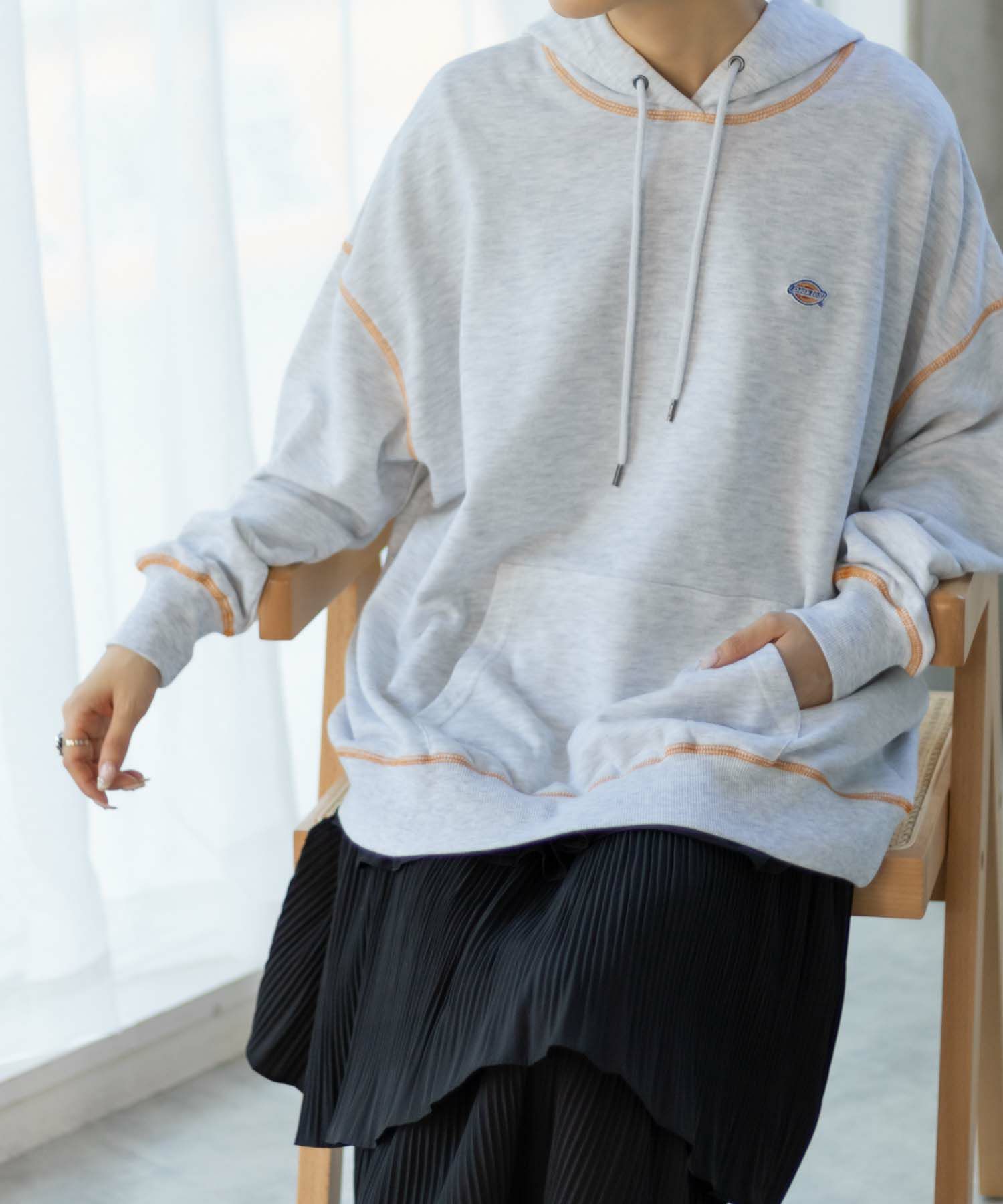 Dickies  裏毛ワッペンパーカー レディース商品サムネイル-15