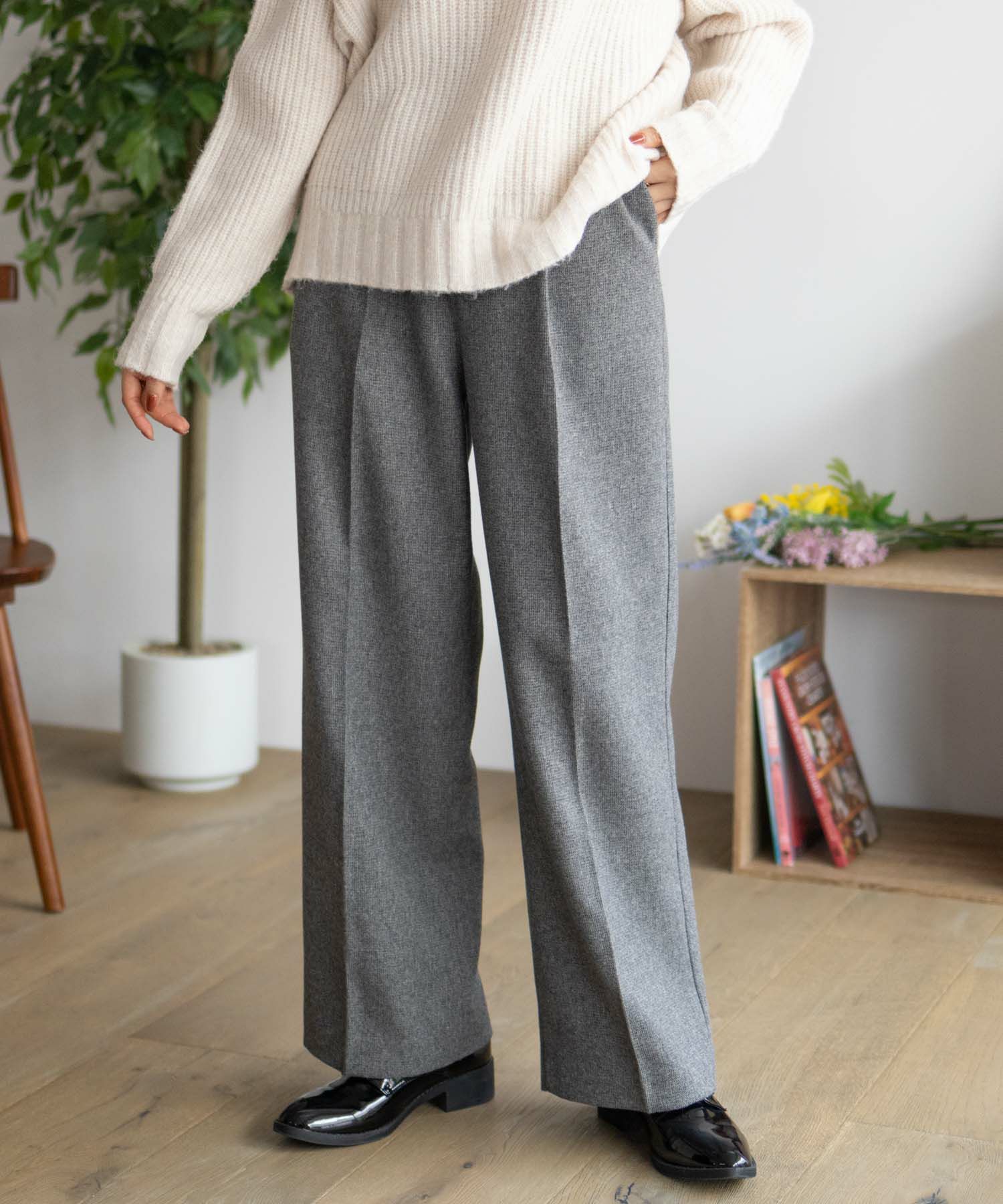 HusHusH タックセミワイドパンツ レディース