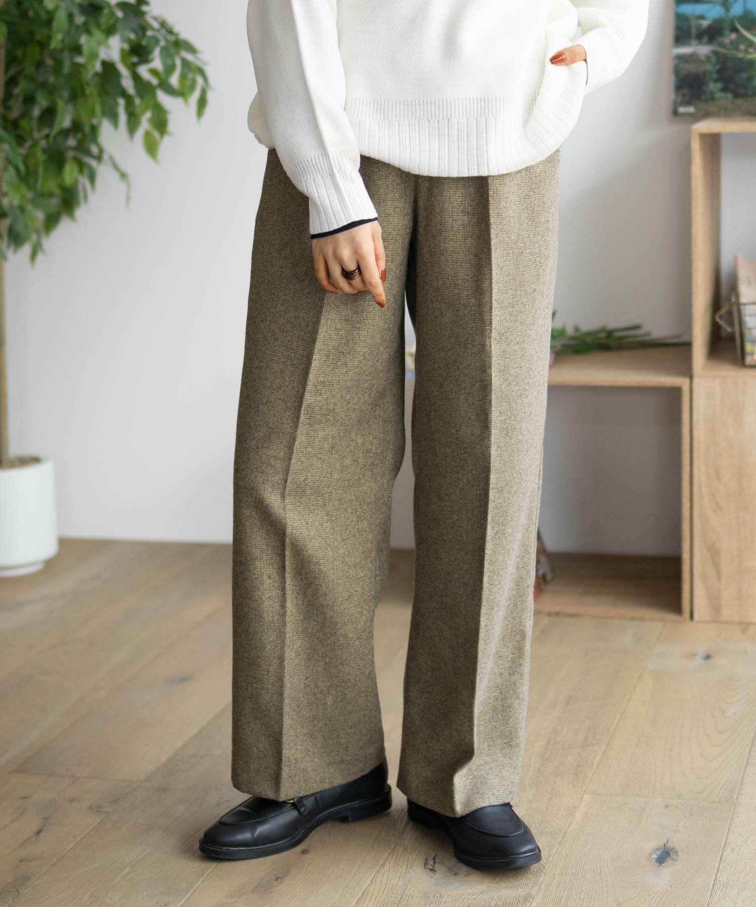 HusHusH  タックセミワイドパンツ レディース商品画像-3