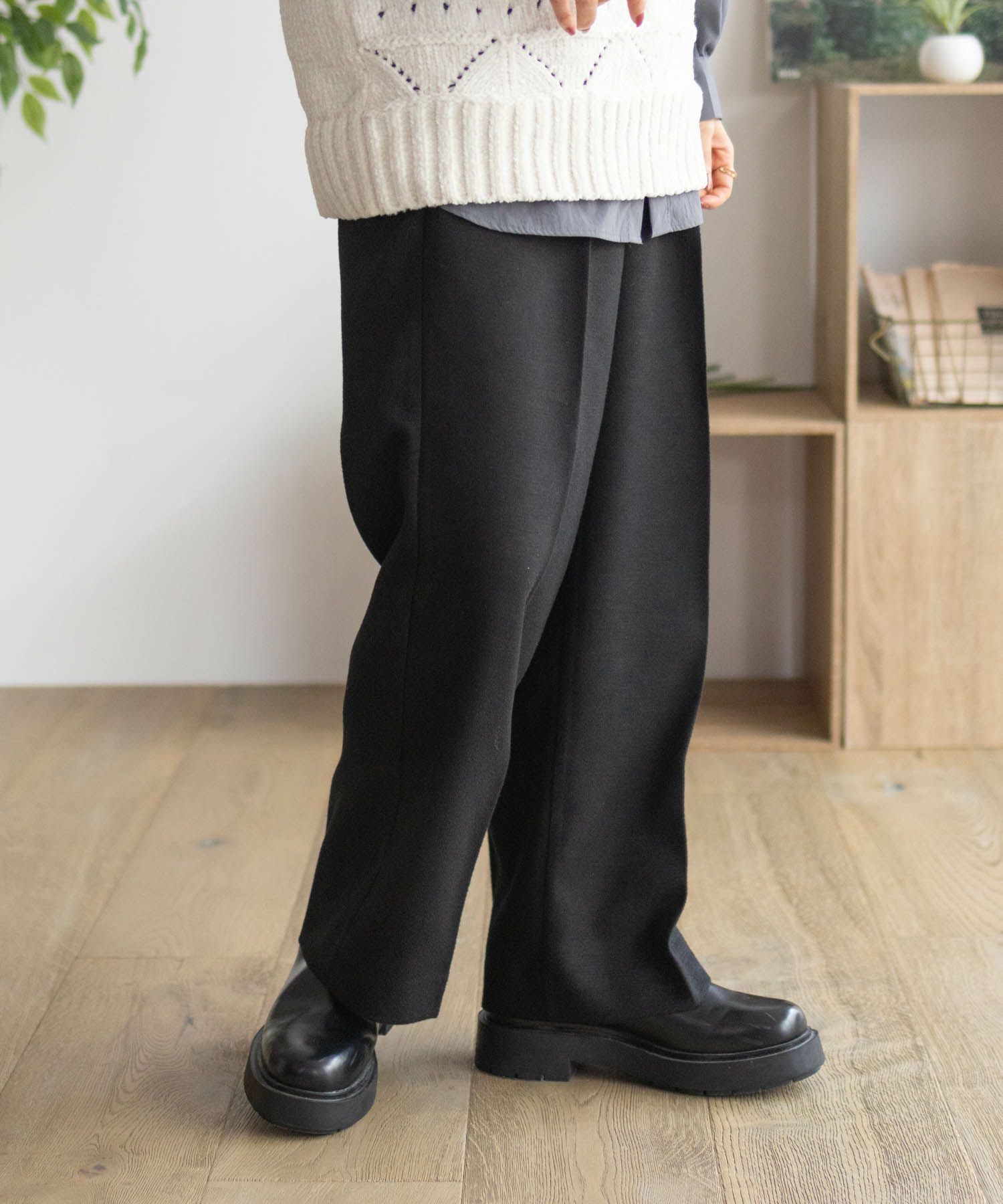 HusHusH  タックセミワイドパンツ レディース商品画像-5
