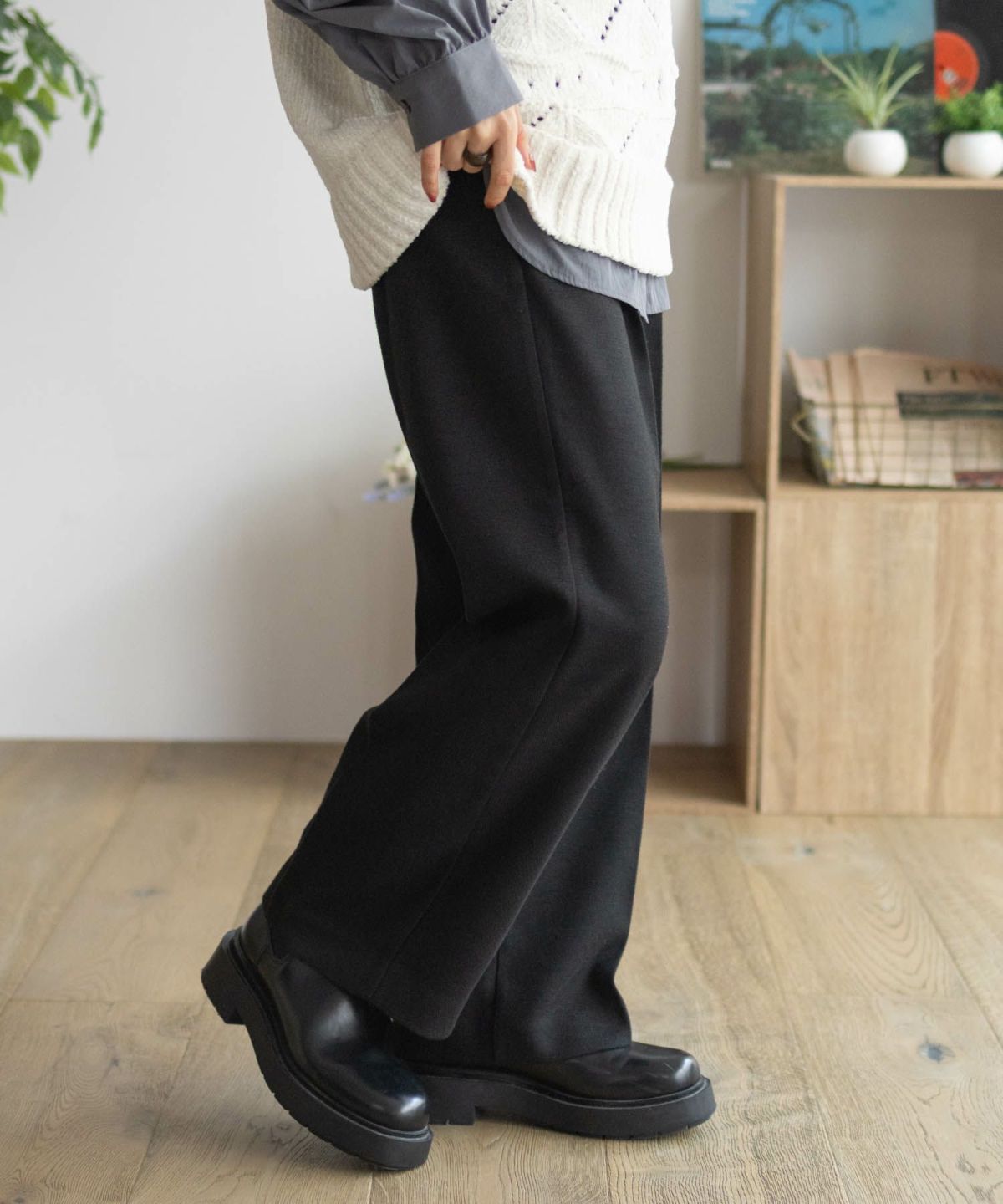 HusHusH タックセミワイドパンツ レディース