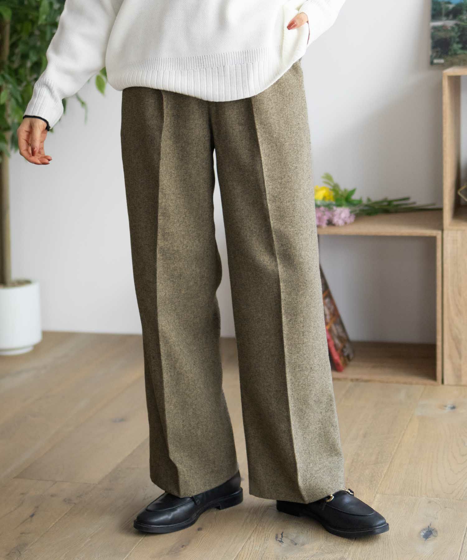 HusHusH タックセミワイドパンツ レディース