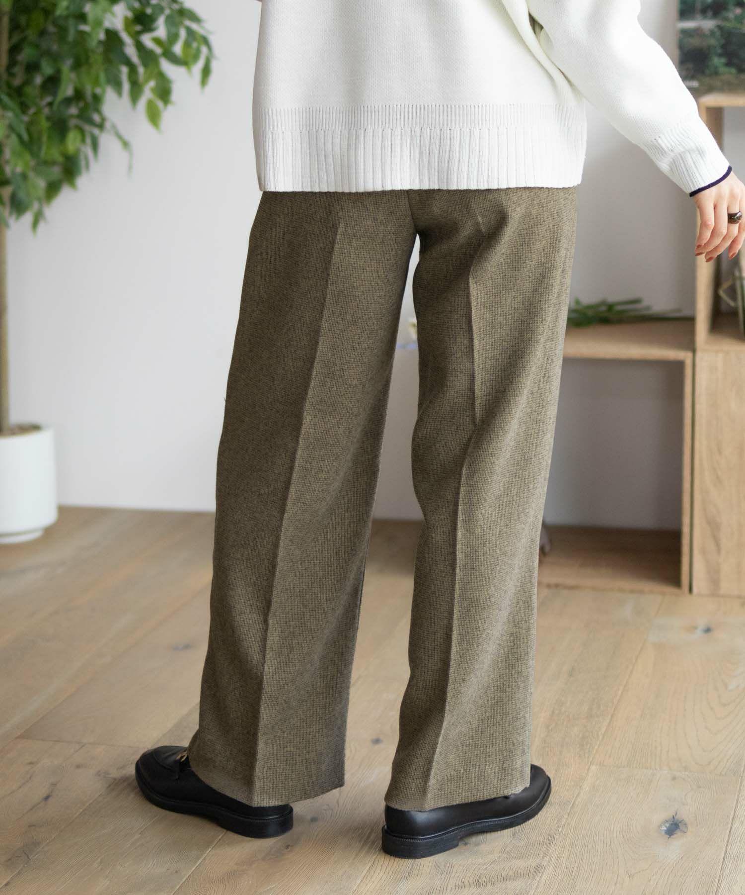 HusHusH  タックセミワイドパンツ レディース商品画像-24