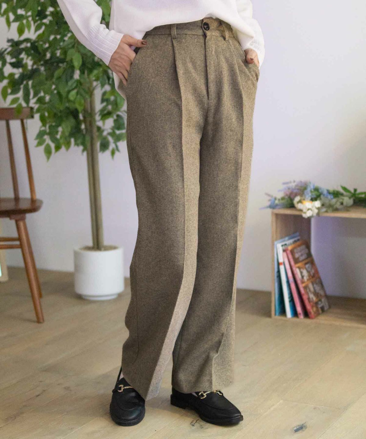 HusHusH タックセミワイドパンツ レディース