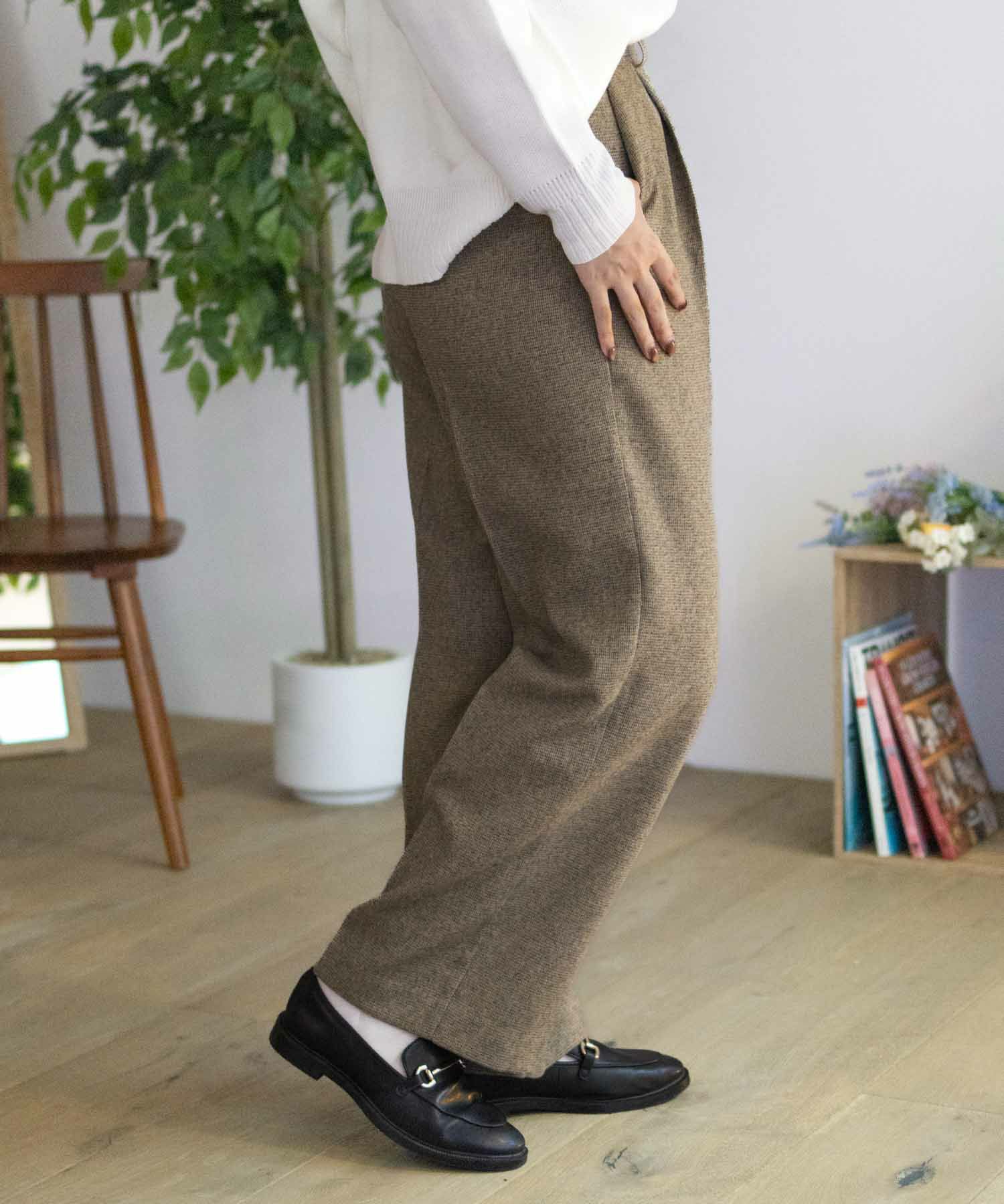 HusHusH タックセミワイドパンツ レディース