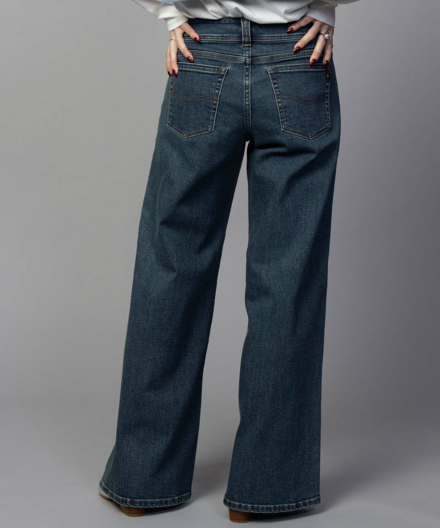 C17  タックワイドバギーデニムパンツ レディース商品サムネイル-6