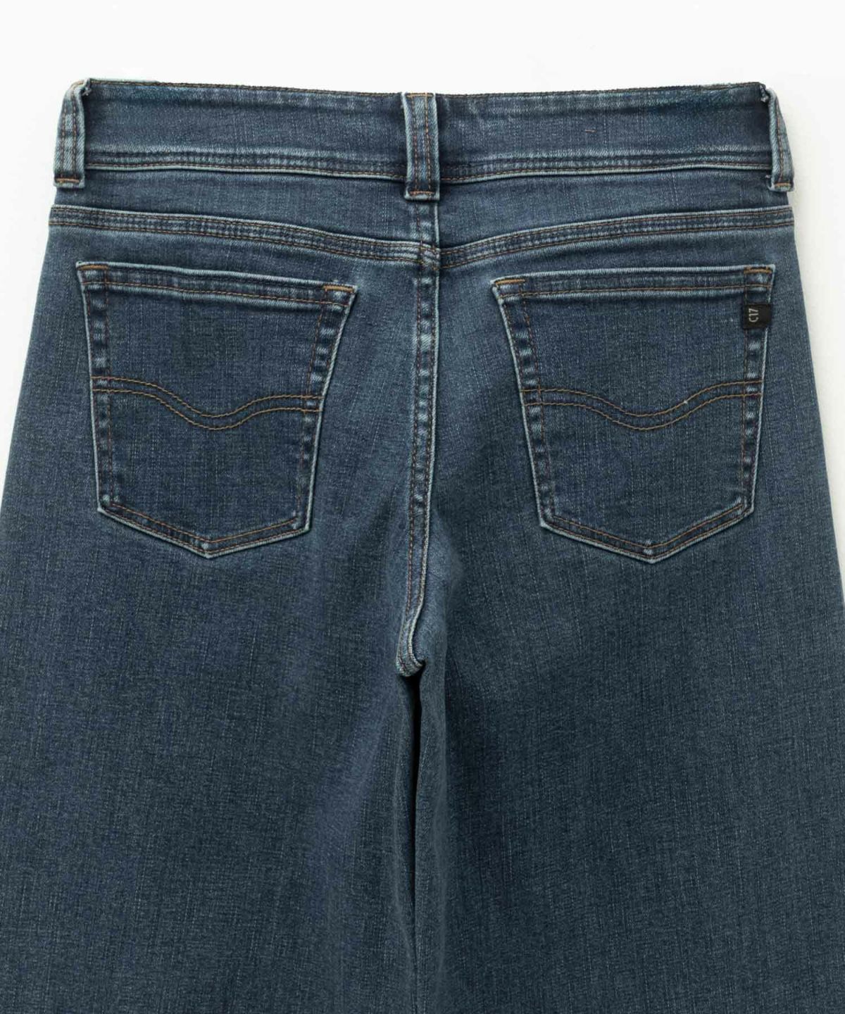 C17 タックワイドバギーデニムパンツ レディース