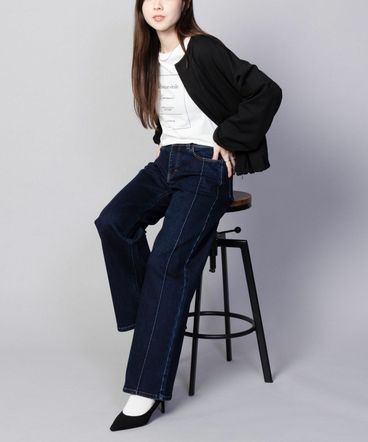 C17 タックワイドバギーデニムパンツ レディース