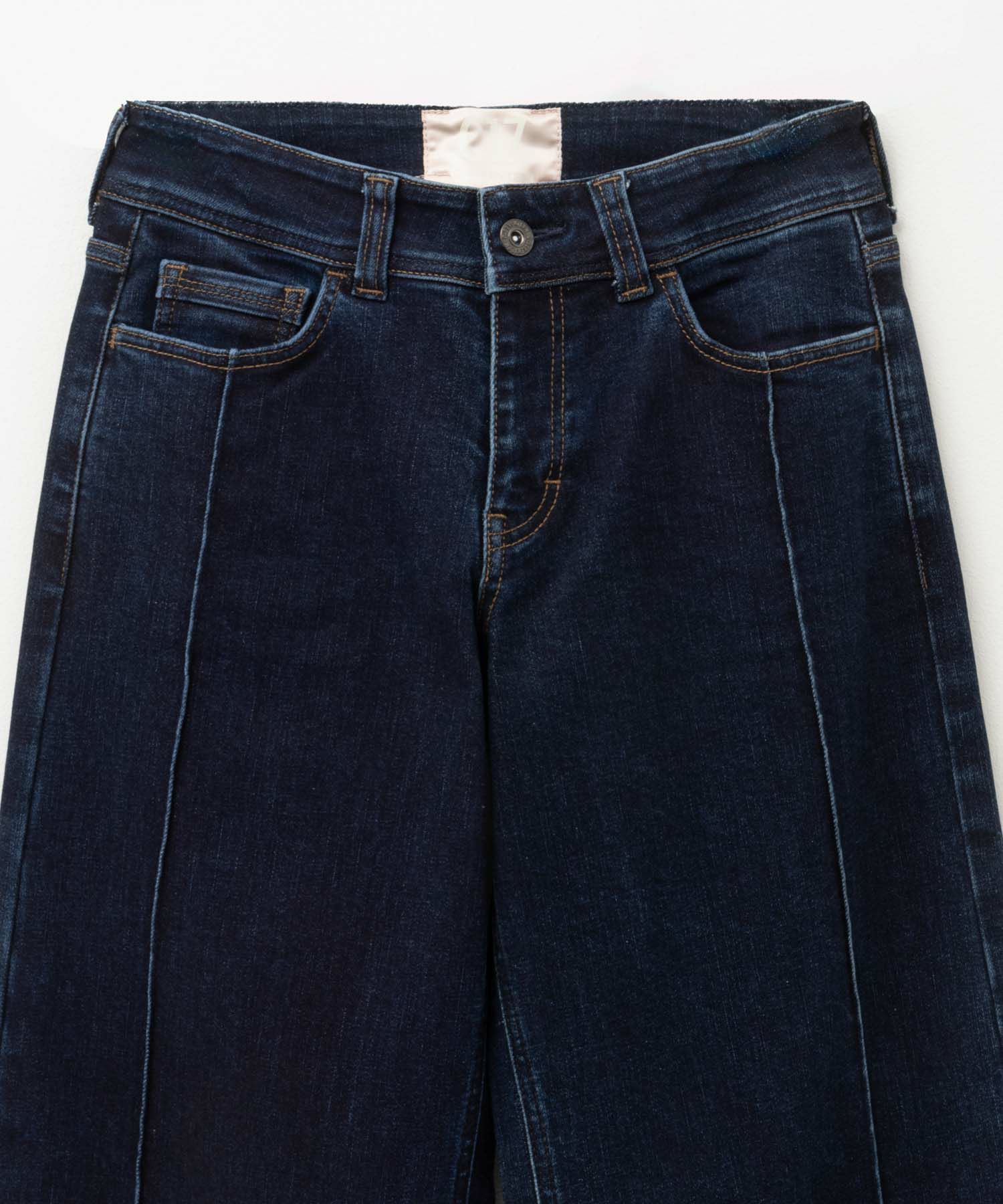 C17 タックワイドバギーデニムパンツ レディース