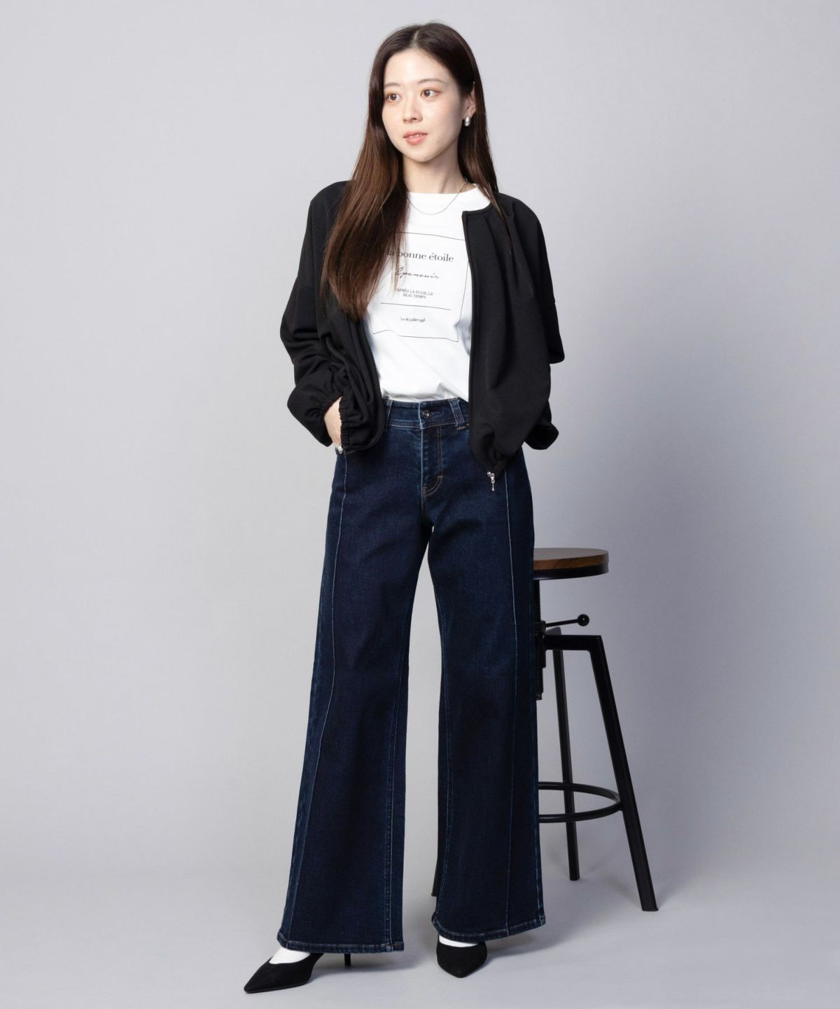 C17 タックワイドバギーデニムパンツ レディース