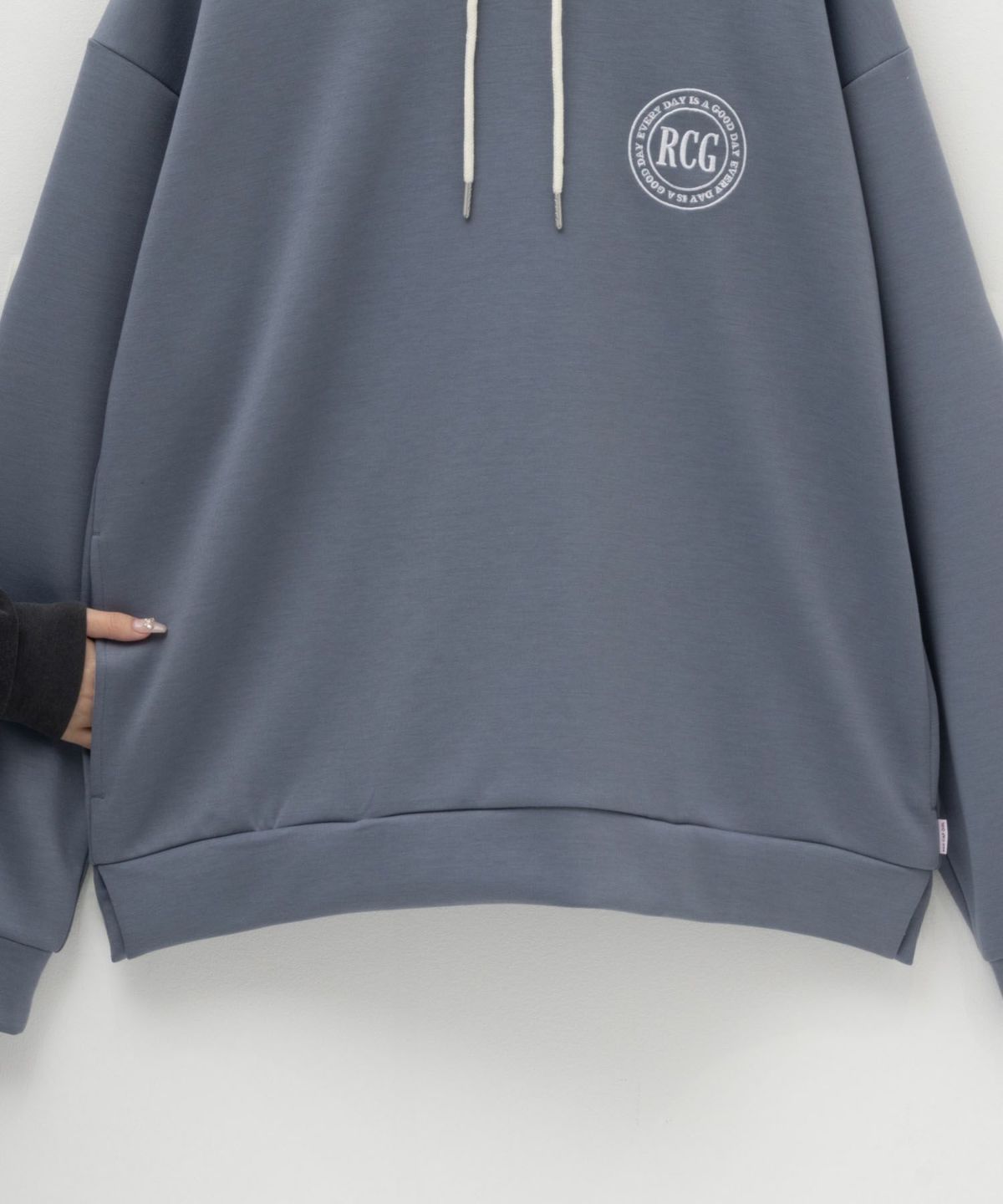 RED CAP GIRL ポンチ素材 バックプリントフーディー メンズ