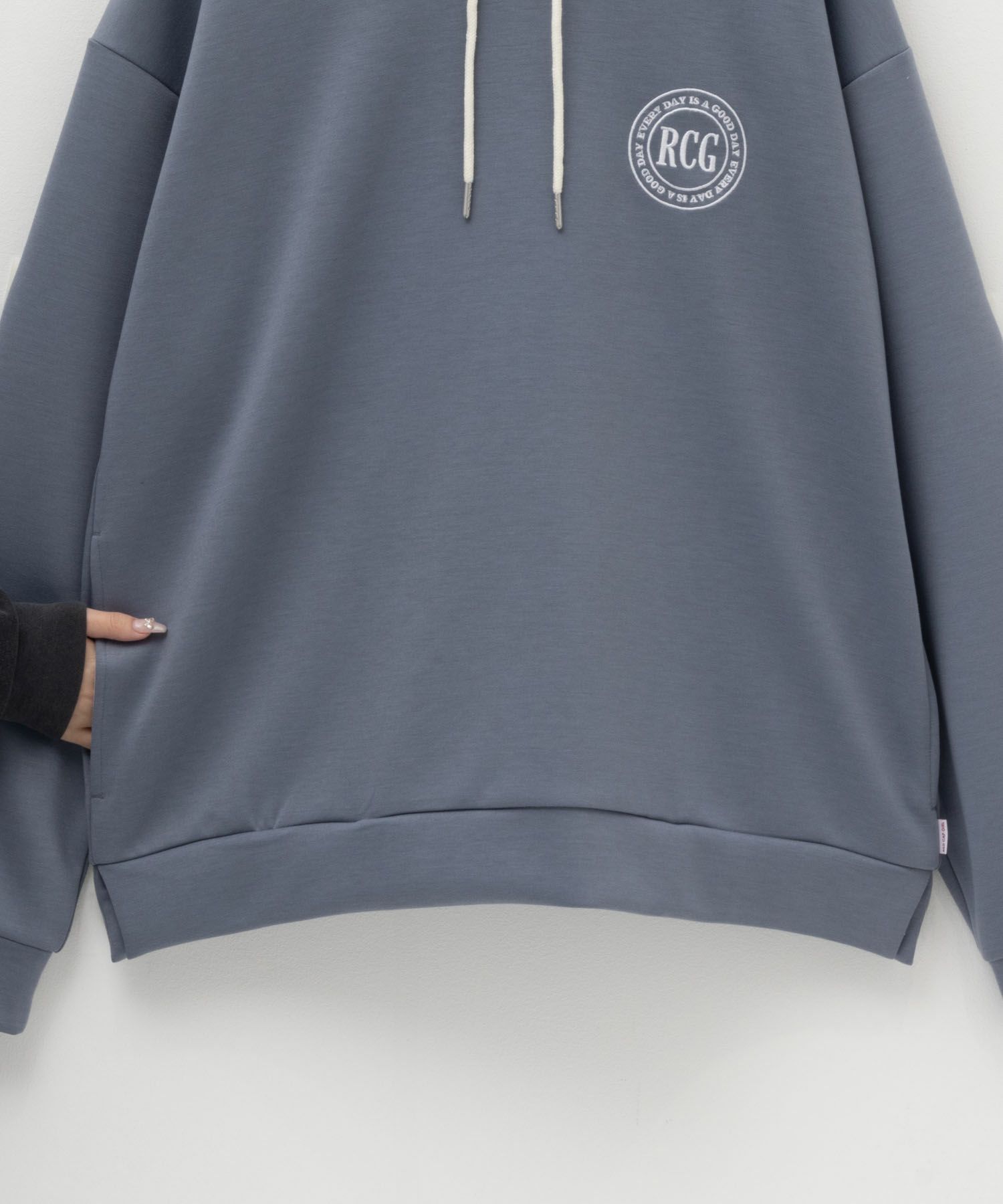 RED CAP GIRL ポンチ素材 バックプリントフーディー メンズ