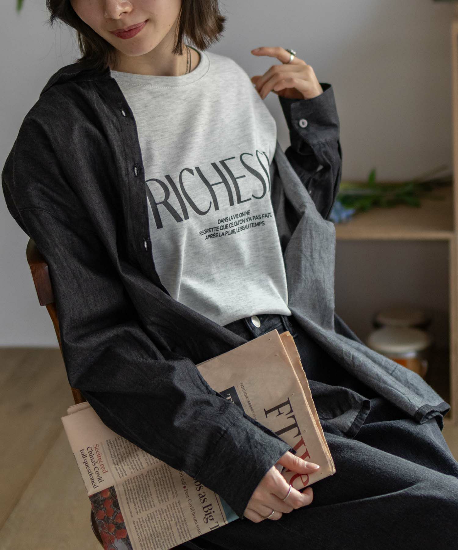 nAvy  ロゴプリント長袖Tシャツ レディース メール便 対応商品商品サムネイル-12