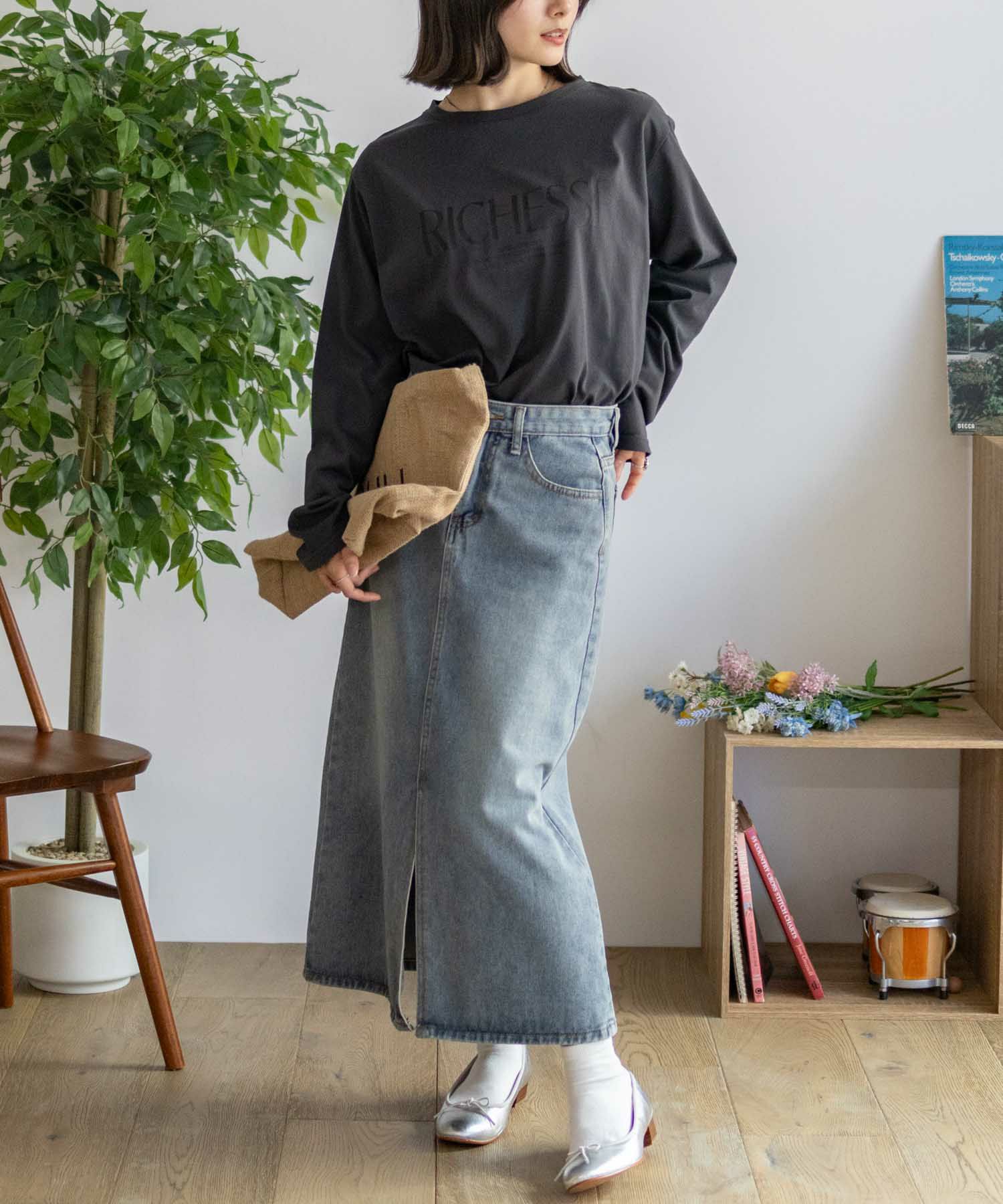 nAvy ロゴプリント長袖Tシャツ レディース ネコポス 対応商品