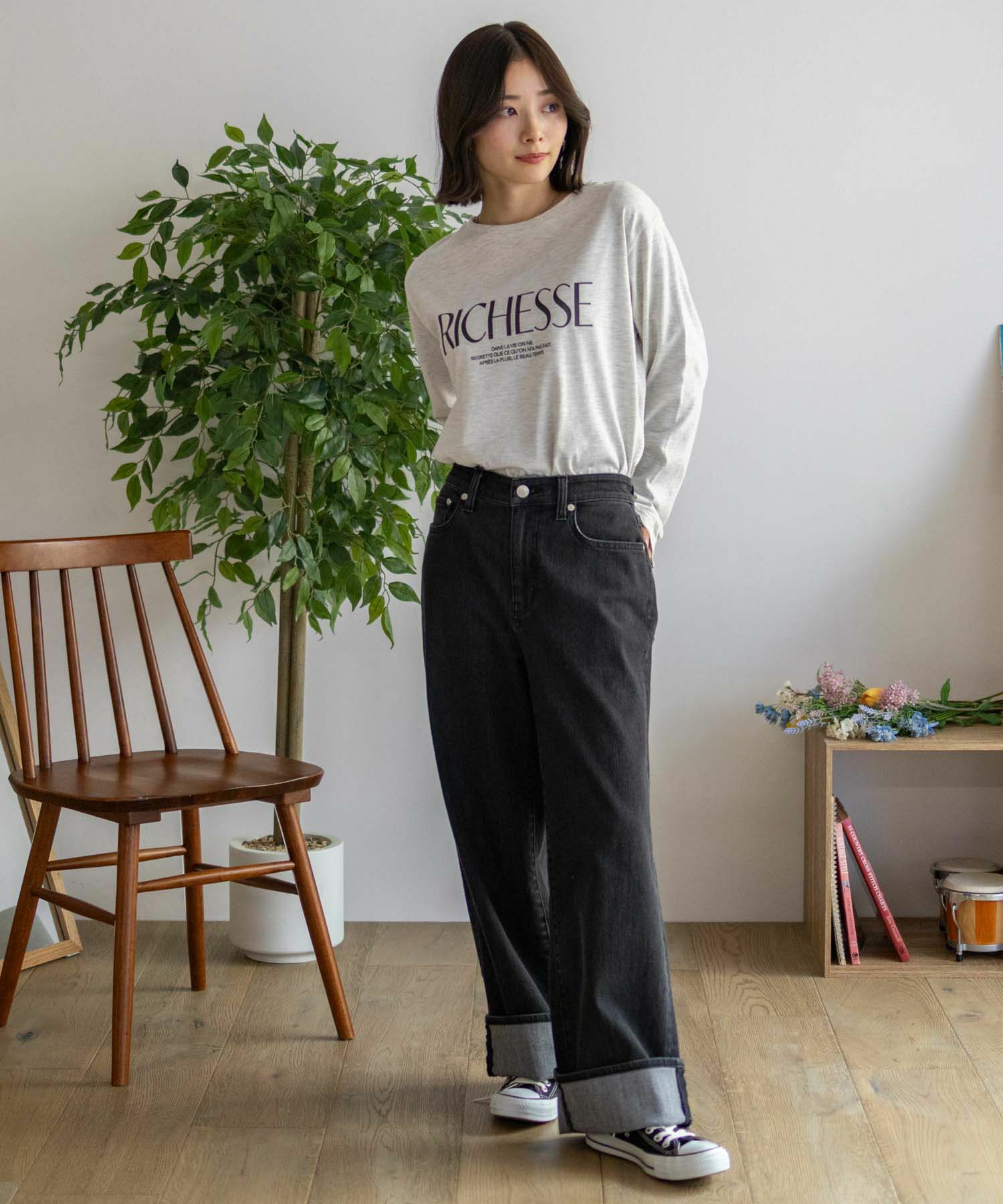 nAvy ロゴプリント長袖Tシャツ レディース ネコポス 対応商品