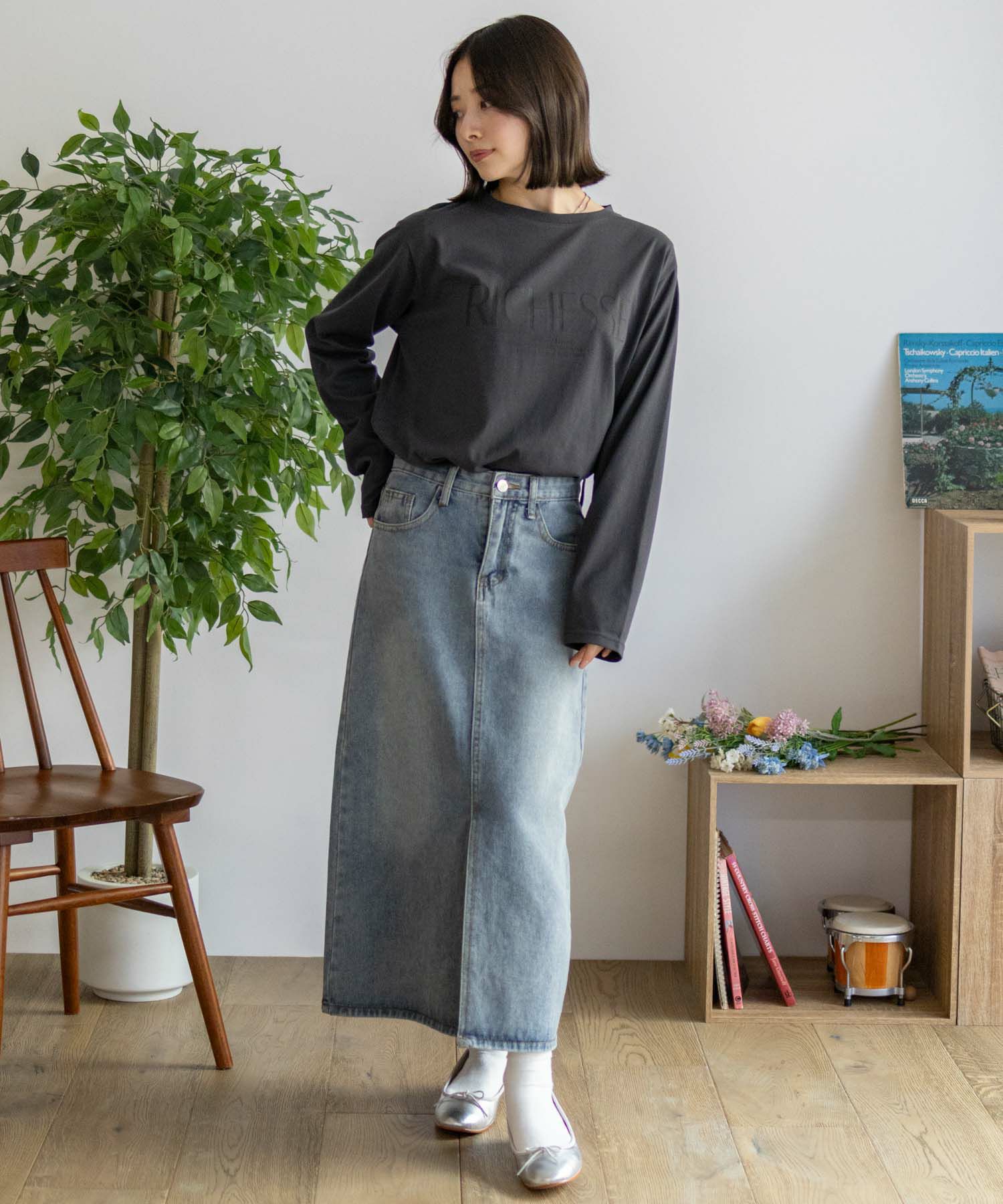 nAvy ロゴプリント長袖Tシャツ レディース ネコポス 対応商品