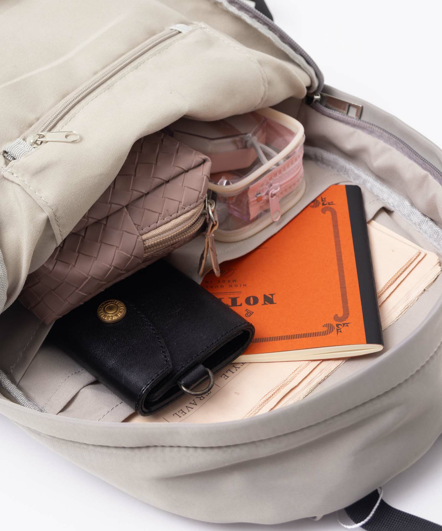 多ポケットリュック