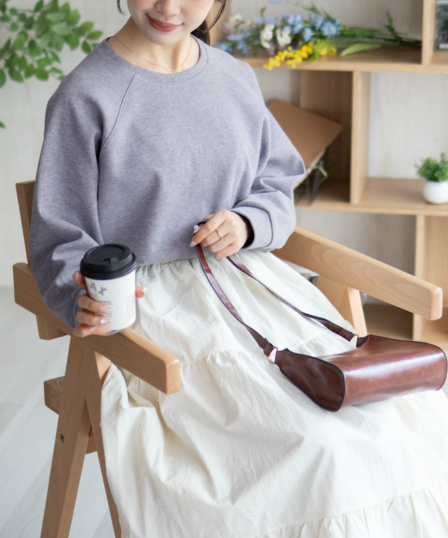 nAvy 異素材切替プルオーバー レディース