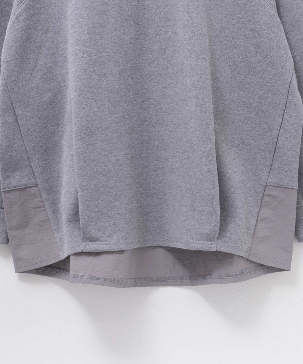 nAvy 異素材切替プルオーバー レディース