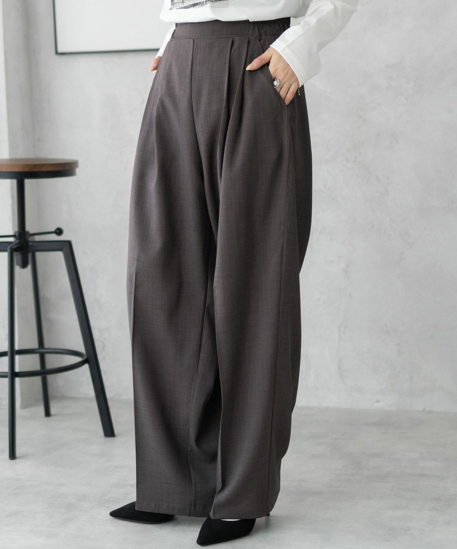 nAvy 2タックセミワイドパンツ レディース
