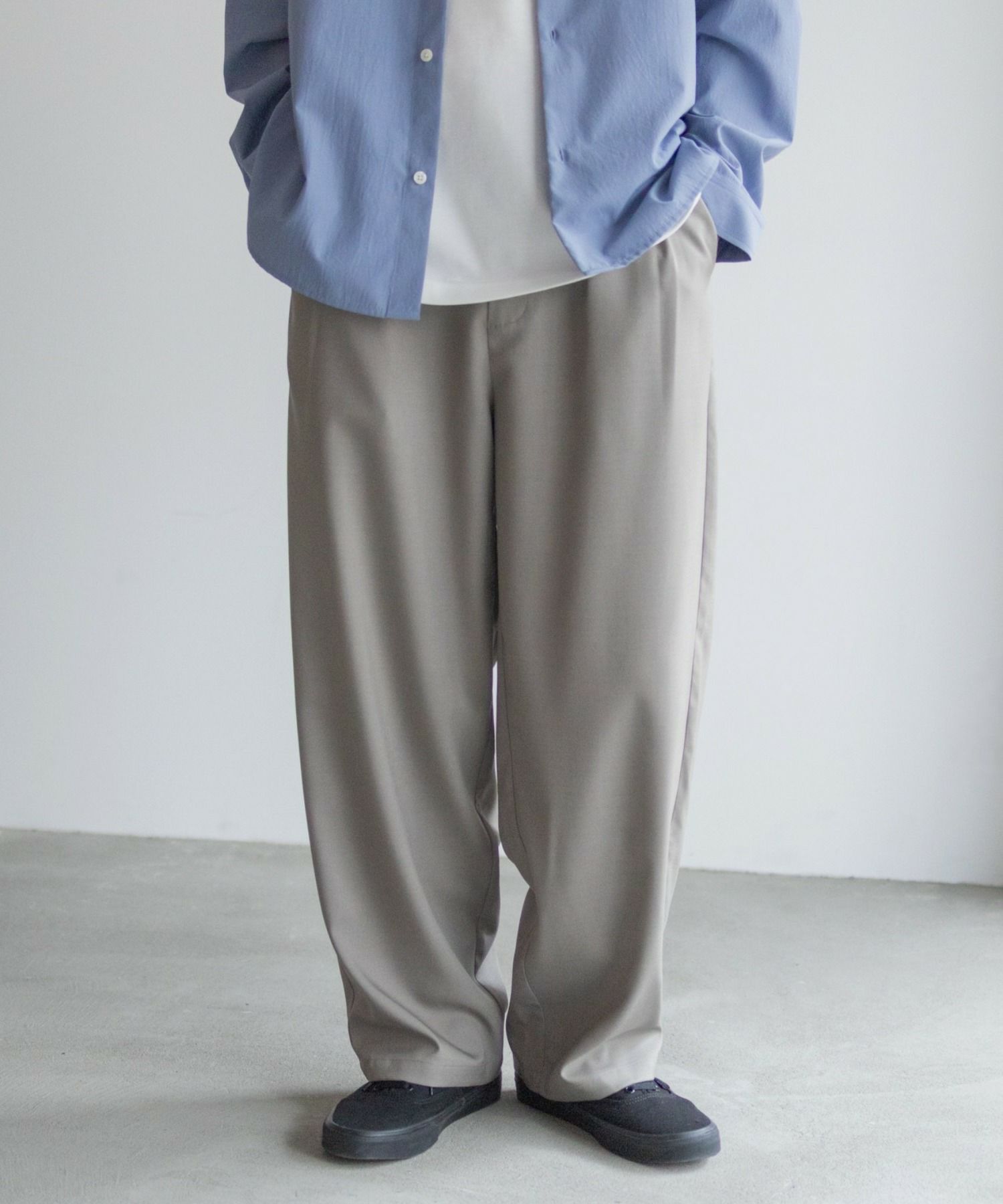 URBAN COLLECTION タックワイドスラックス メンズ