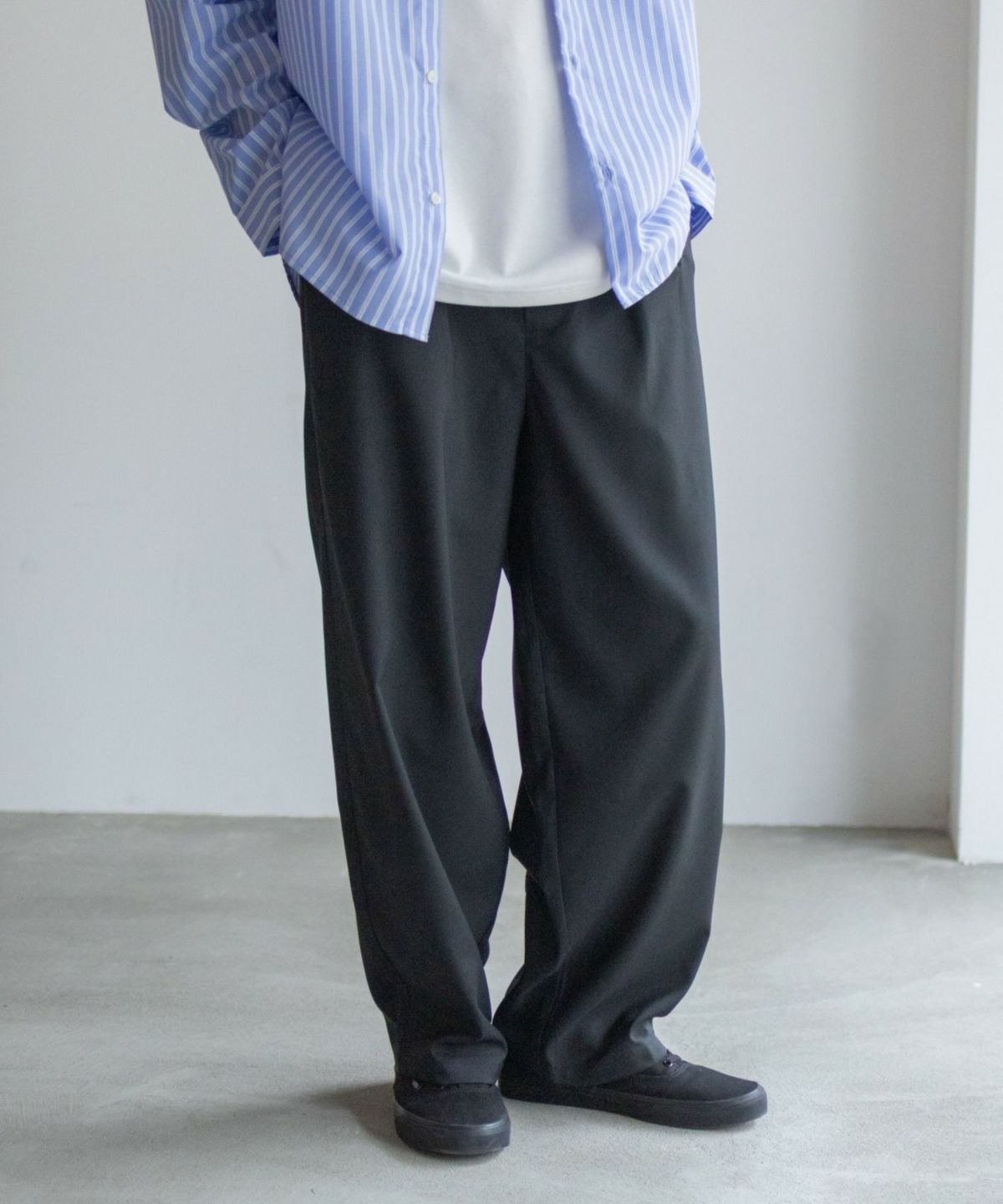 URBAN COLLECTION タックワイドスラックス メンズ