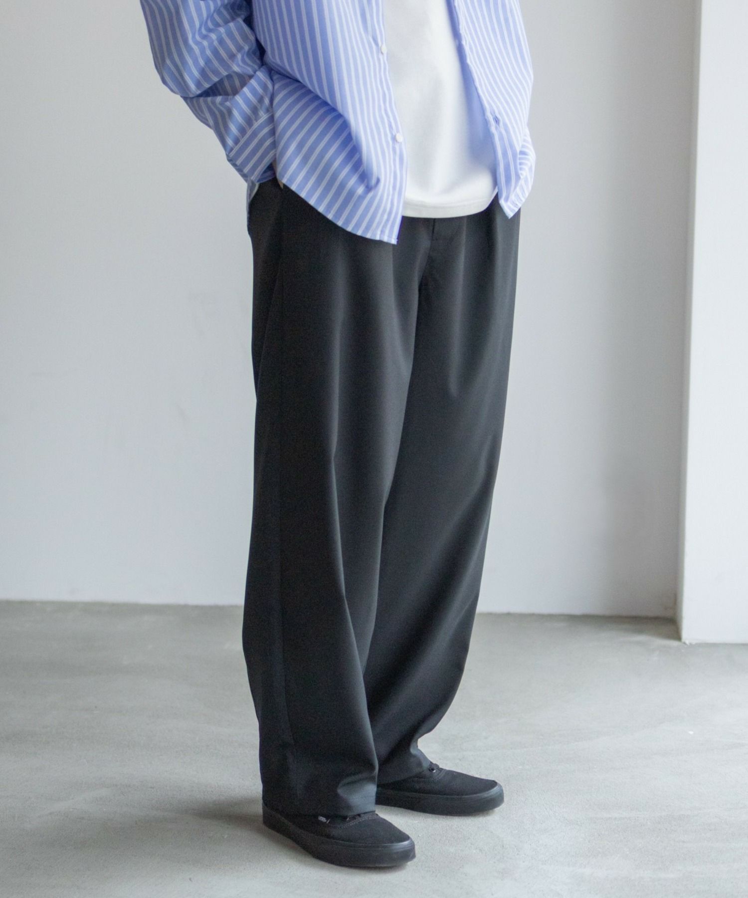 URBAN COLLECTION タックワイドスラックス メンズ