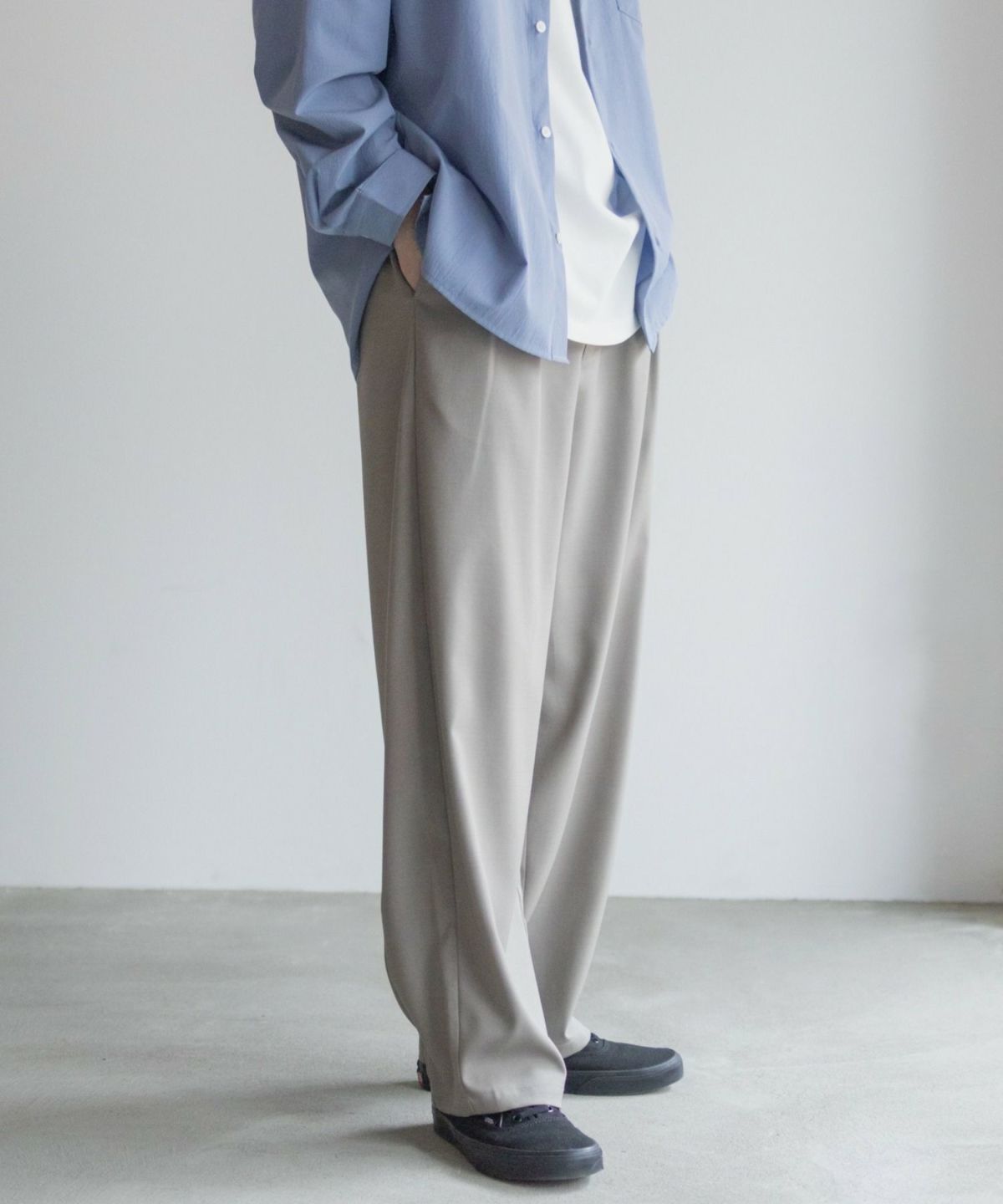 URBAN COLLECTION タックワイドスラックス メンズ